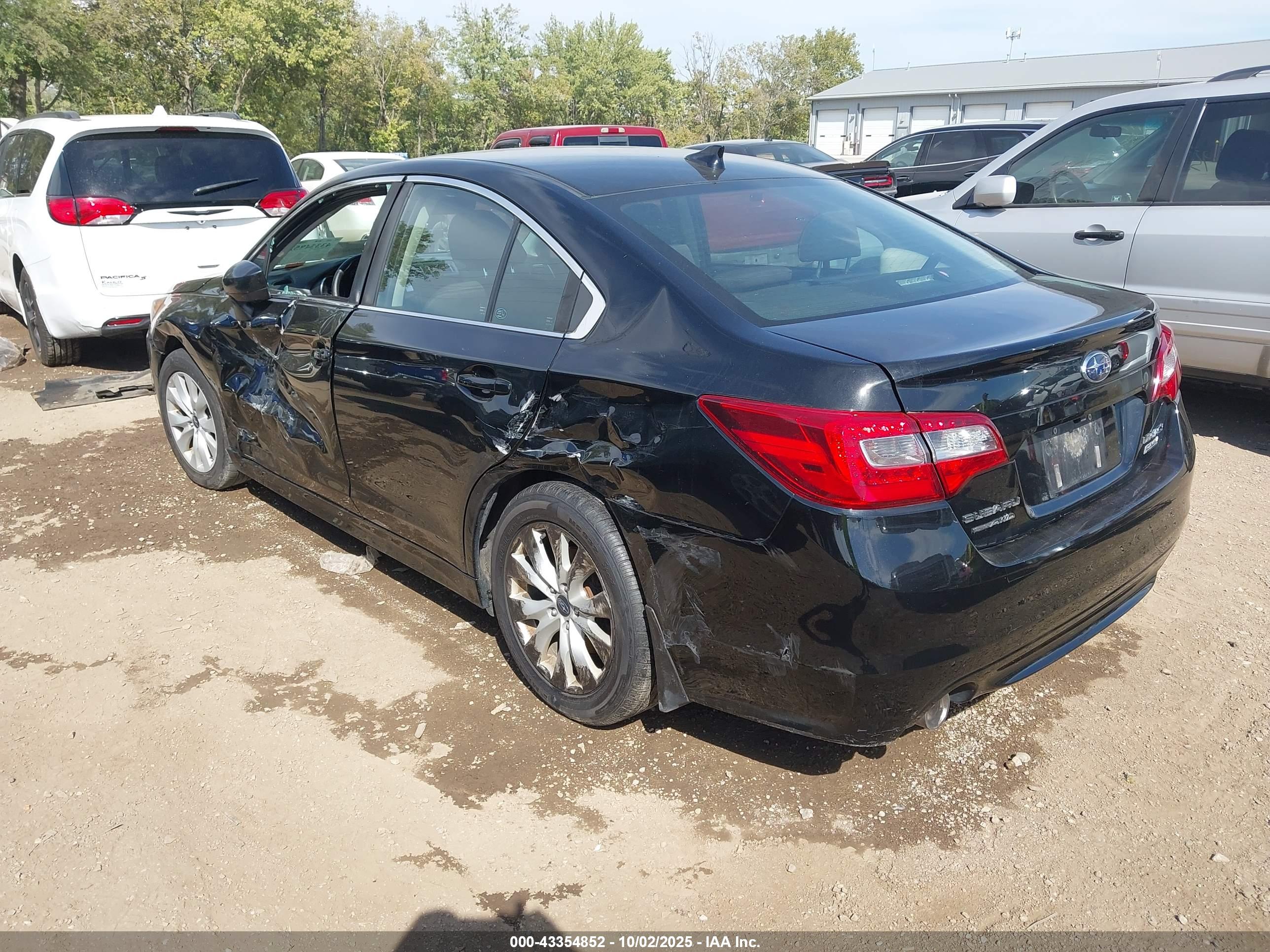 SUBARU LEGACY image 3
