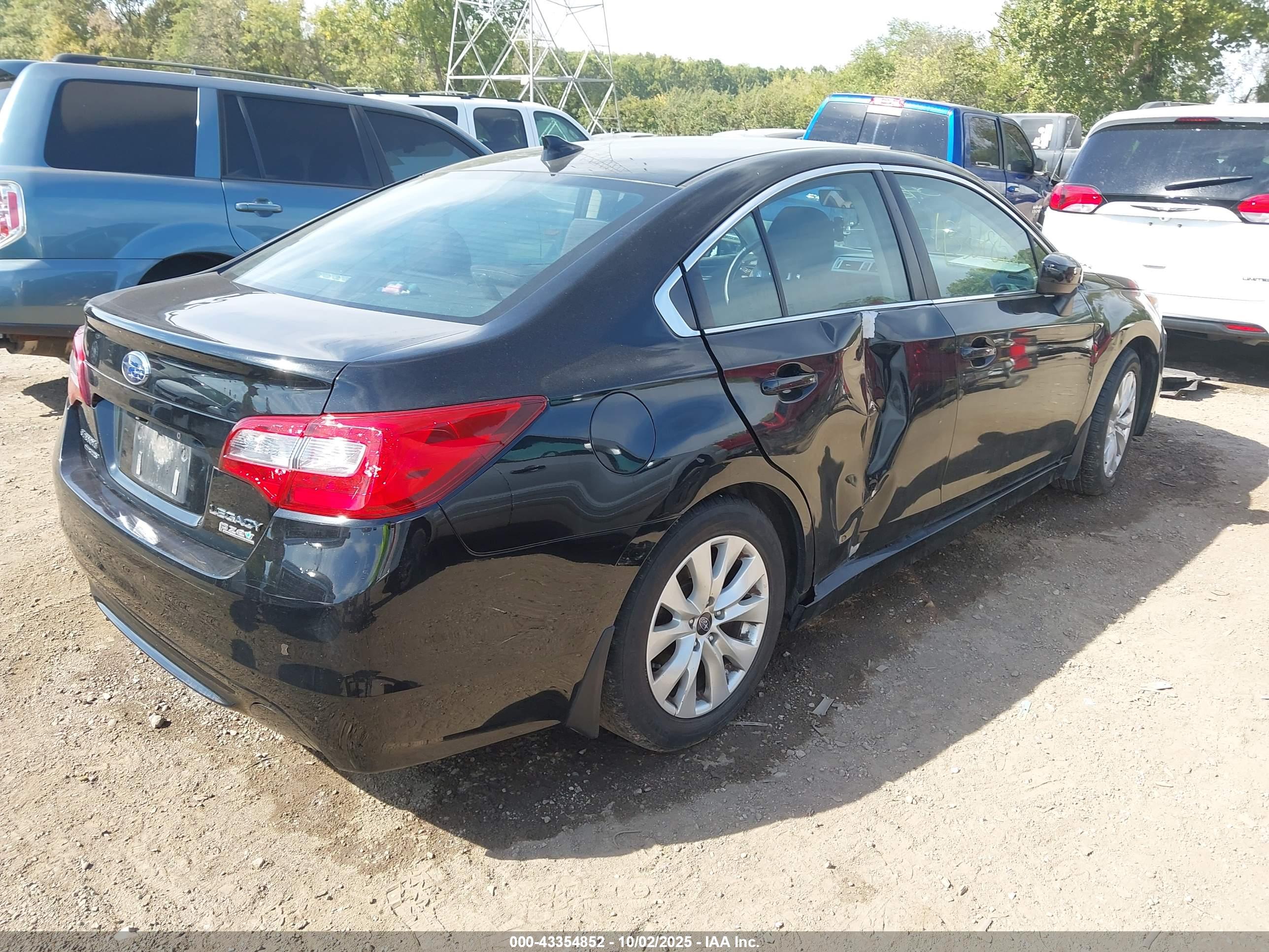 SUBARU LEGACY image 4