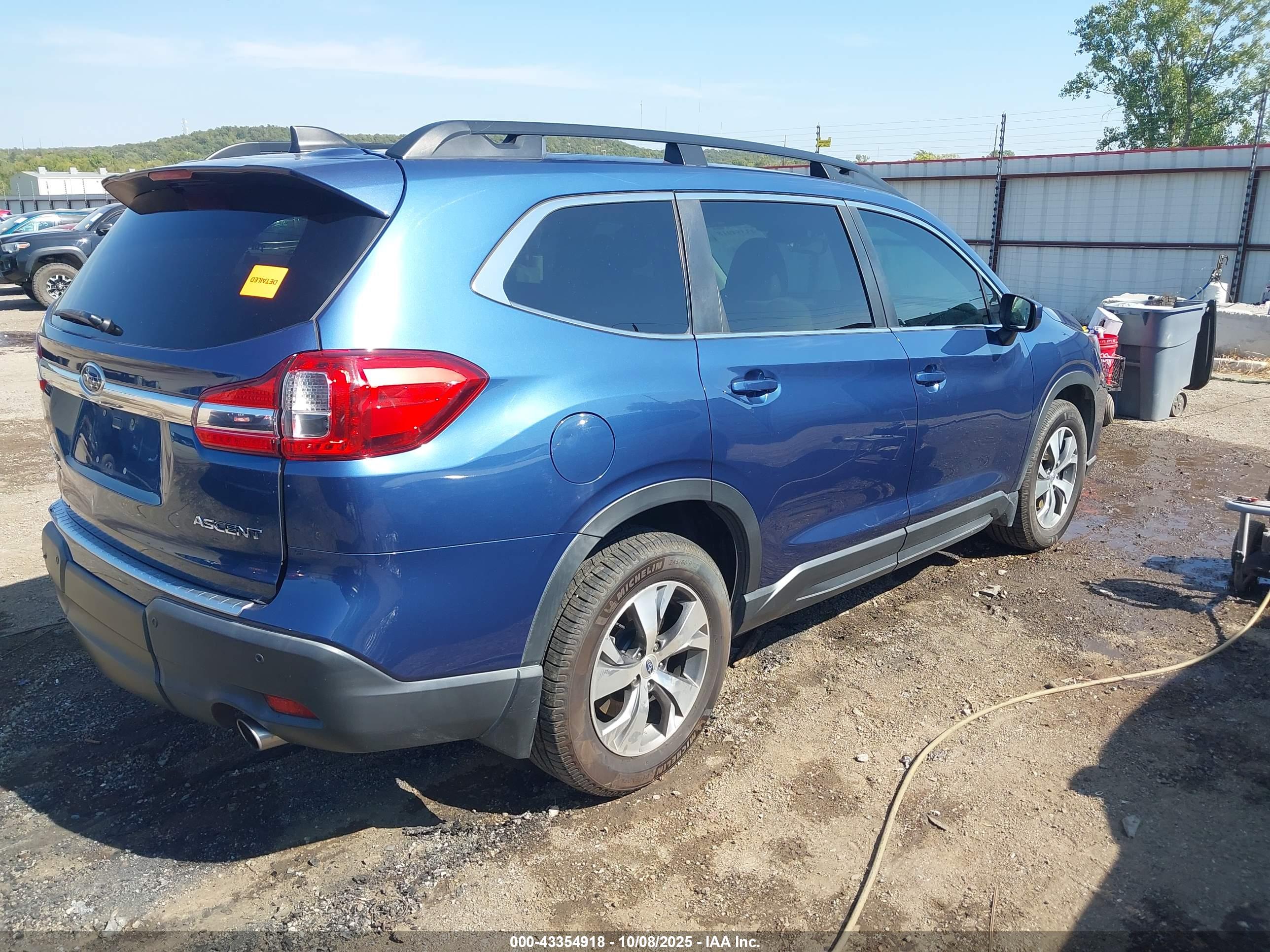 SUBARU ASCENT image 4