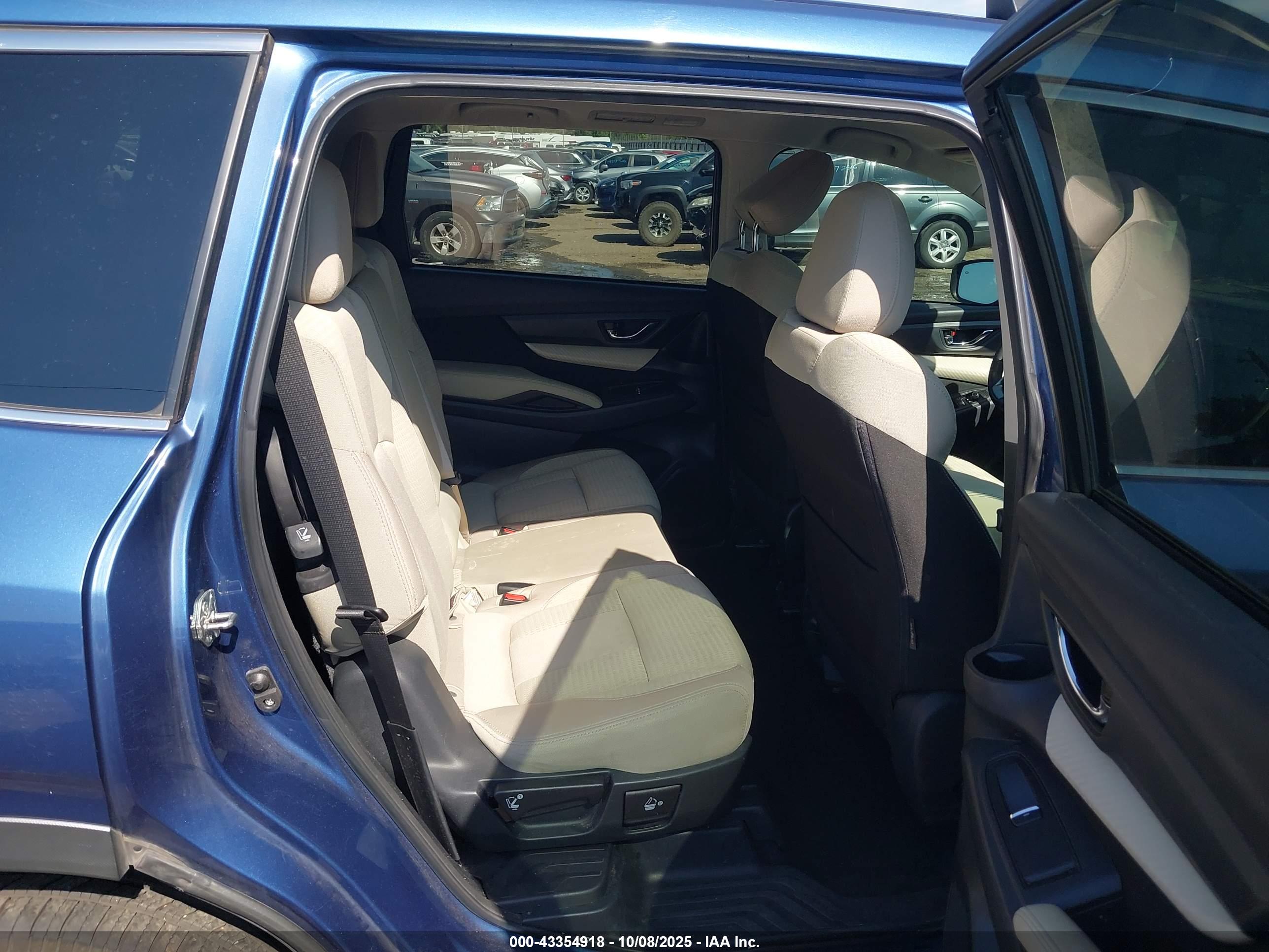 SUBARU ASCENT image 8