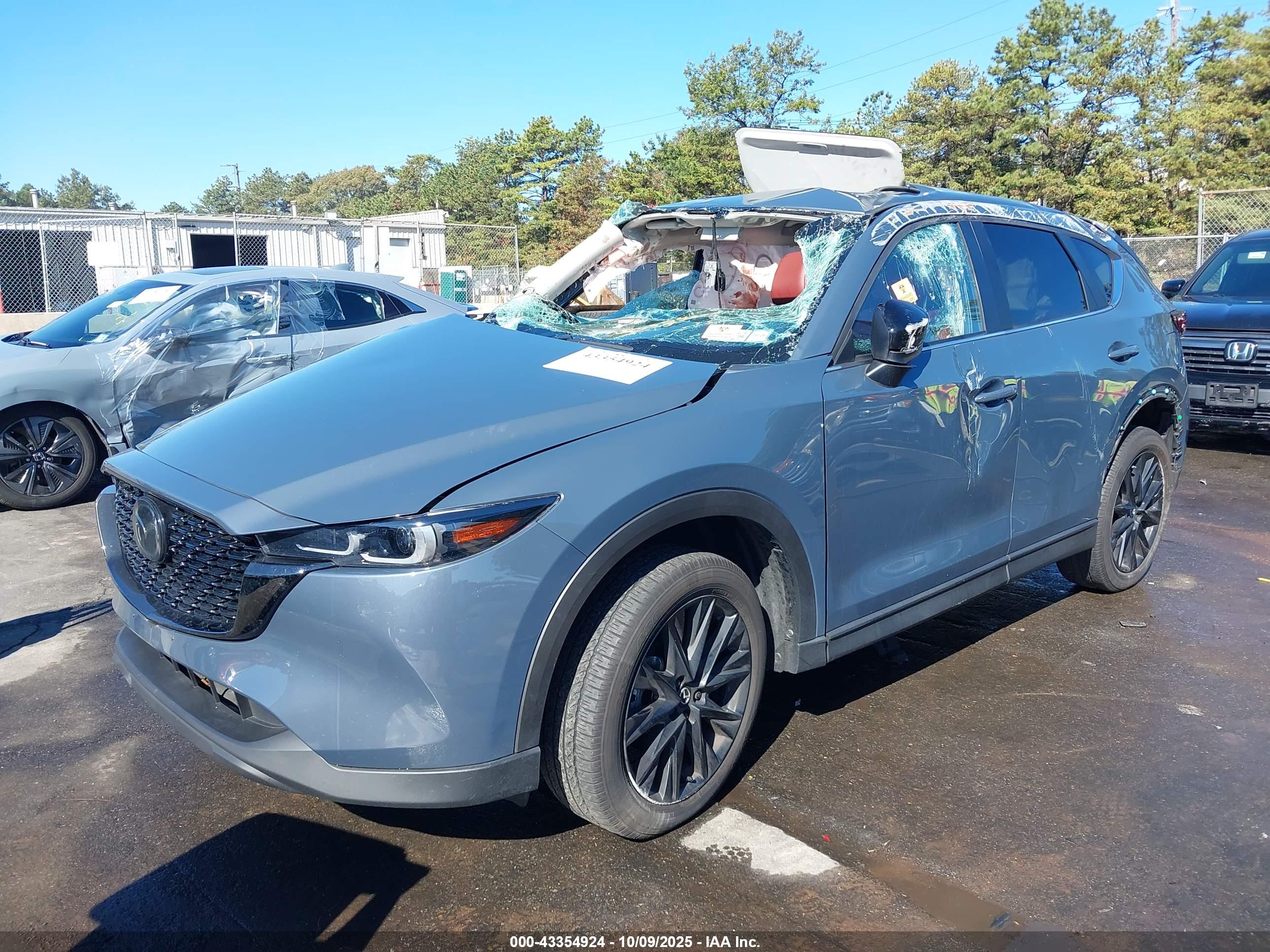 MAZDA CX-5 image 2