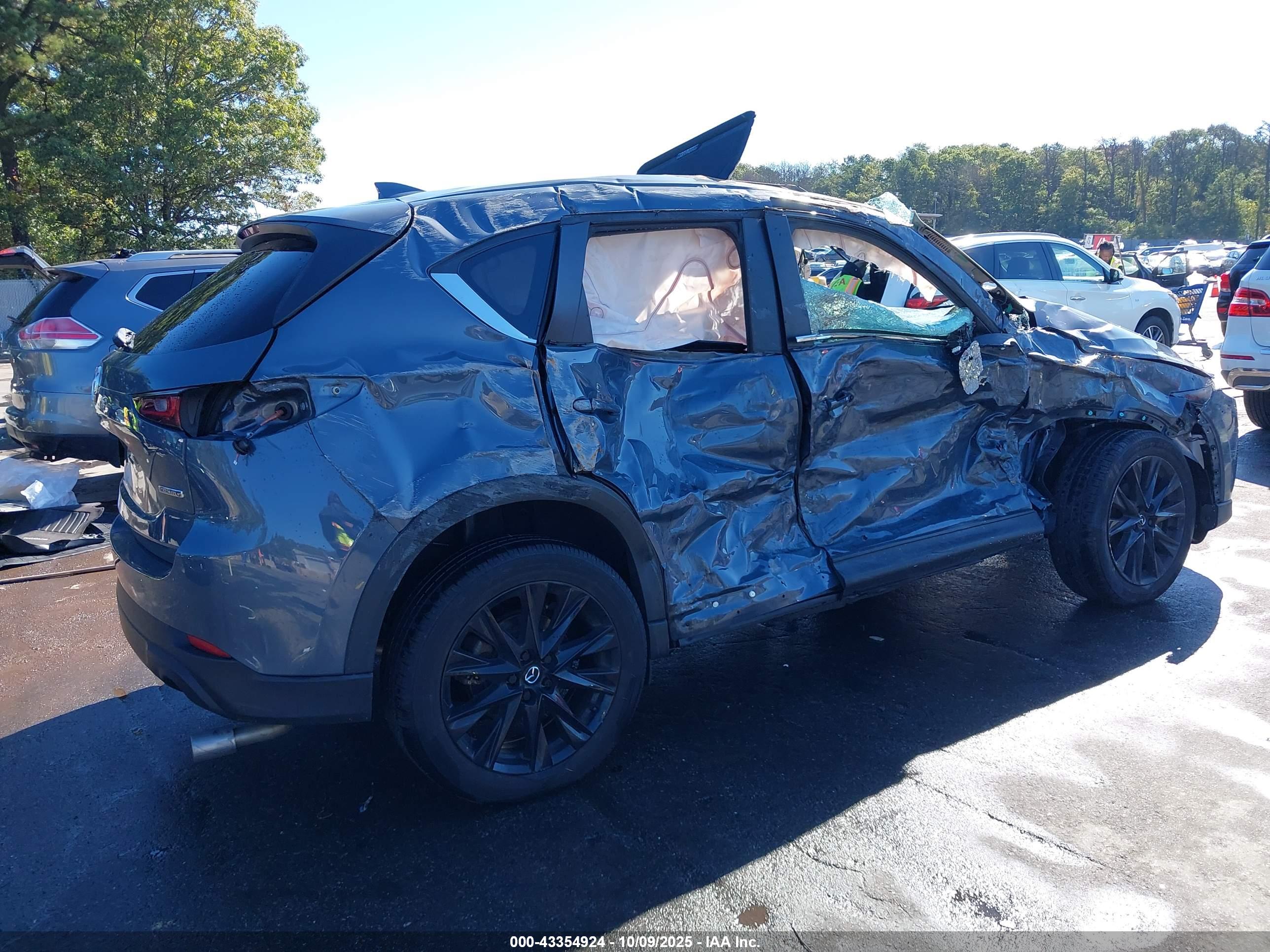MAZDA CX-5 image 4
