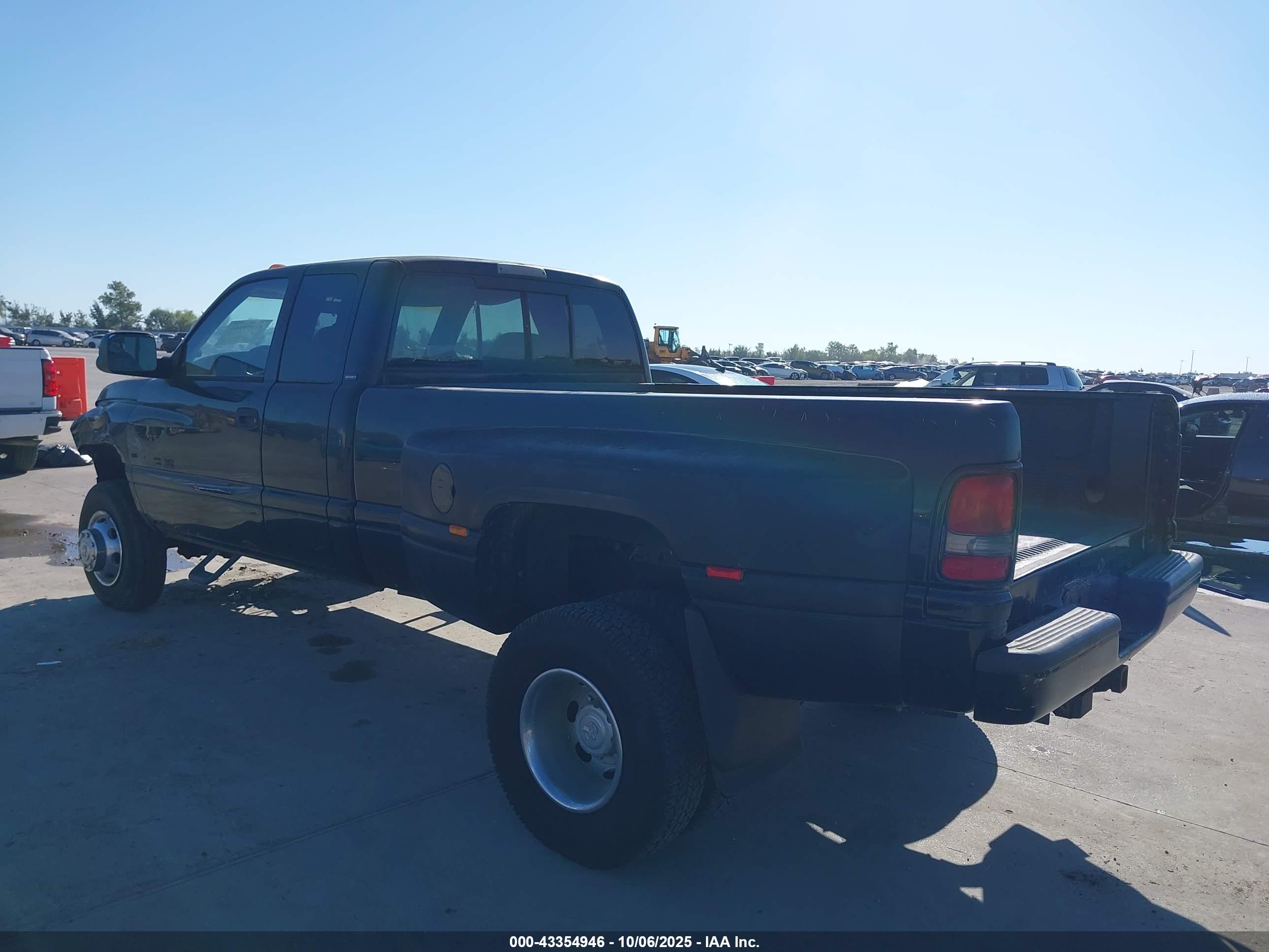 DODGE RAM image 3