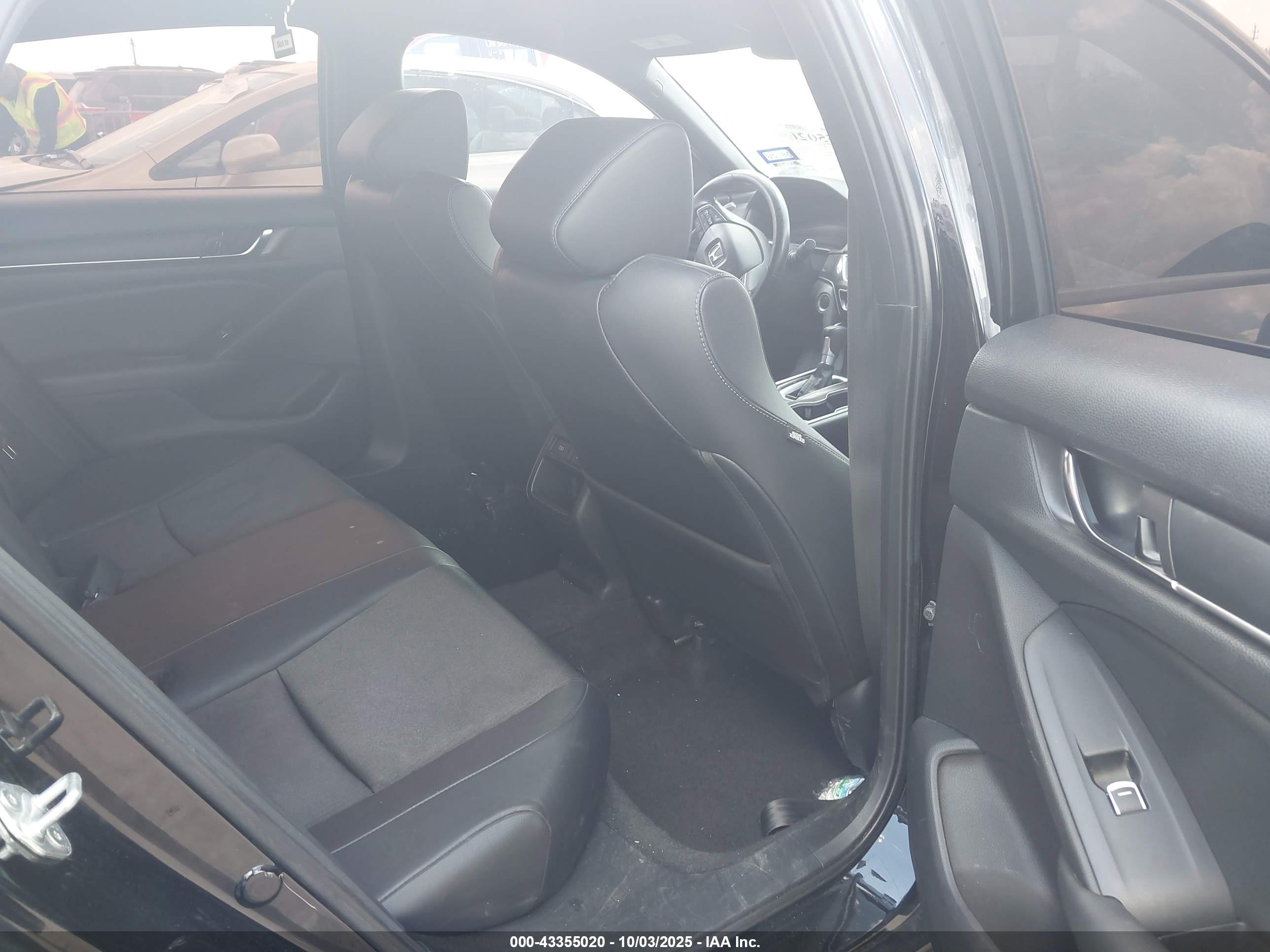 HONDA ACCORD image 8