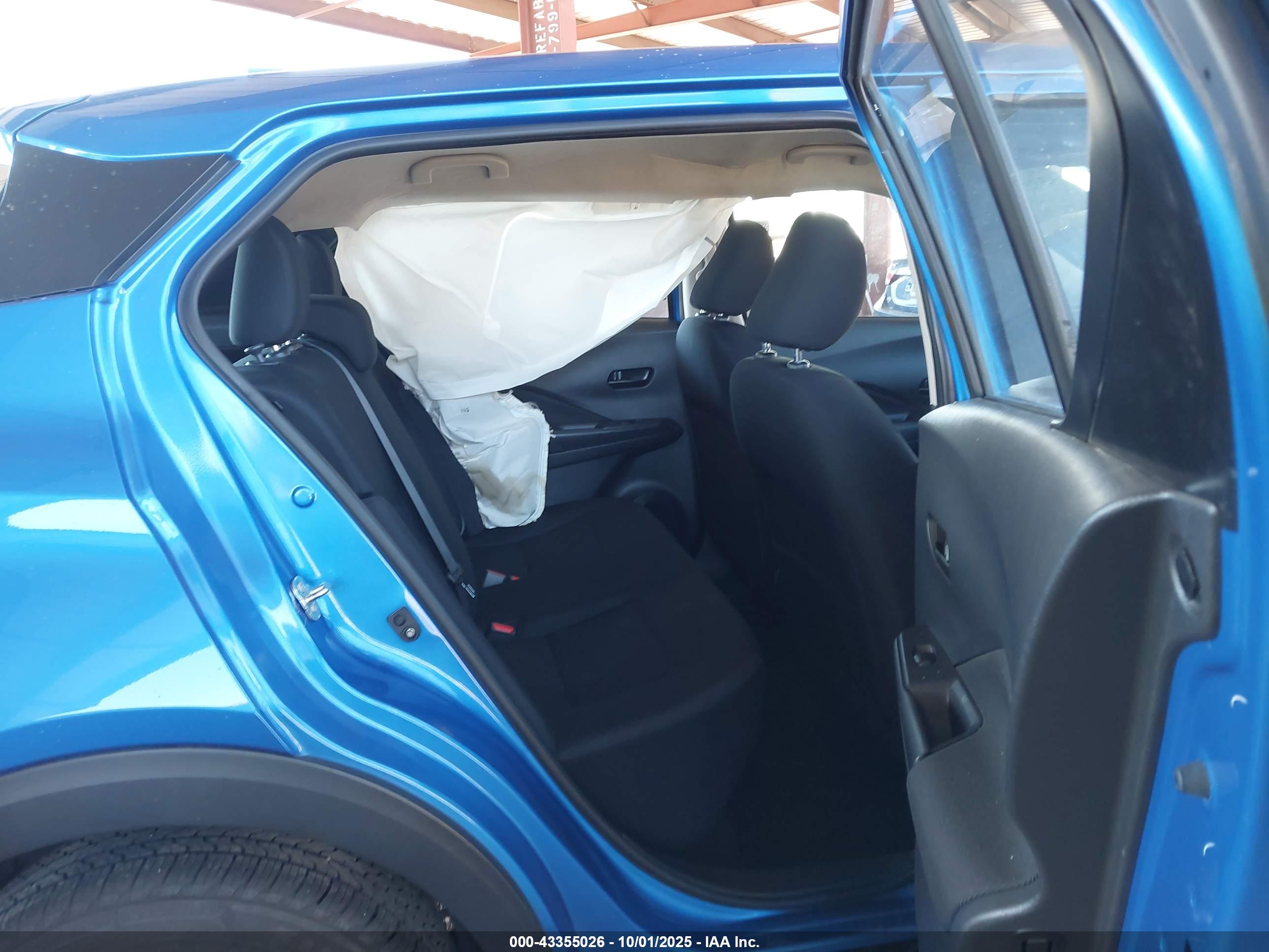NISSAN KICKS image 8