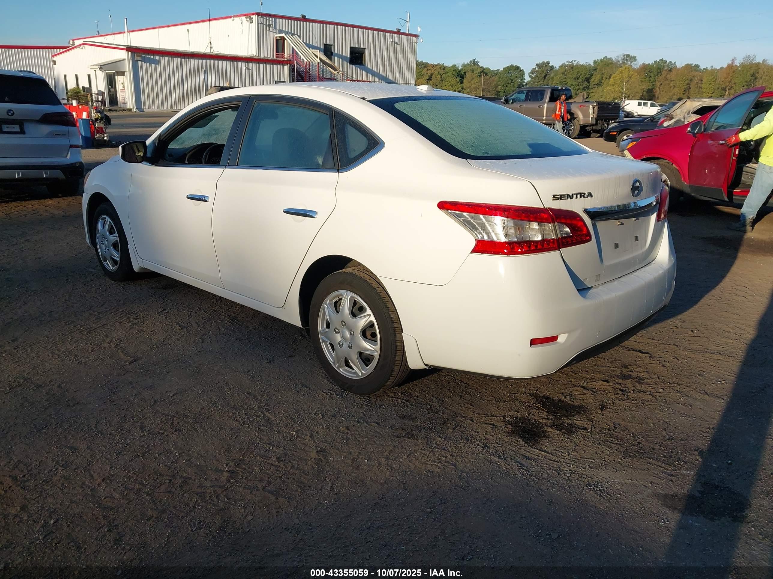 NISSAN SENTRA image 3