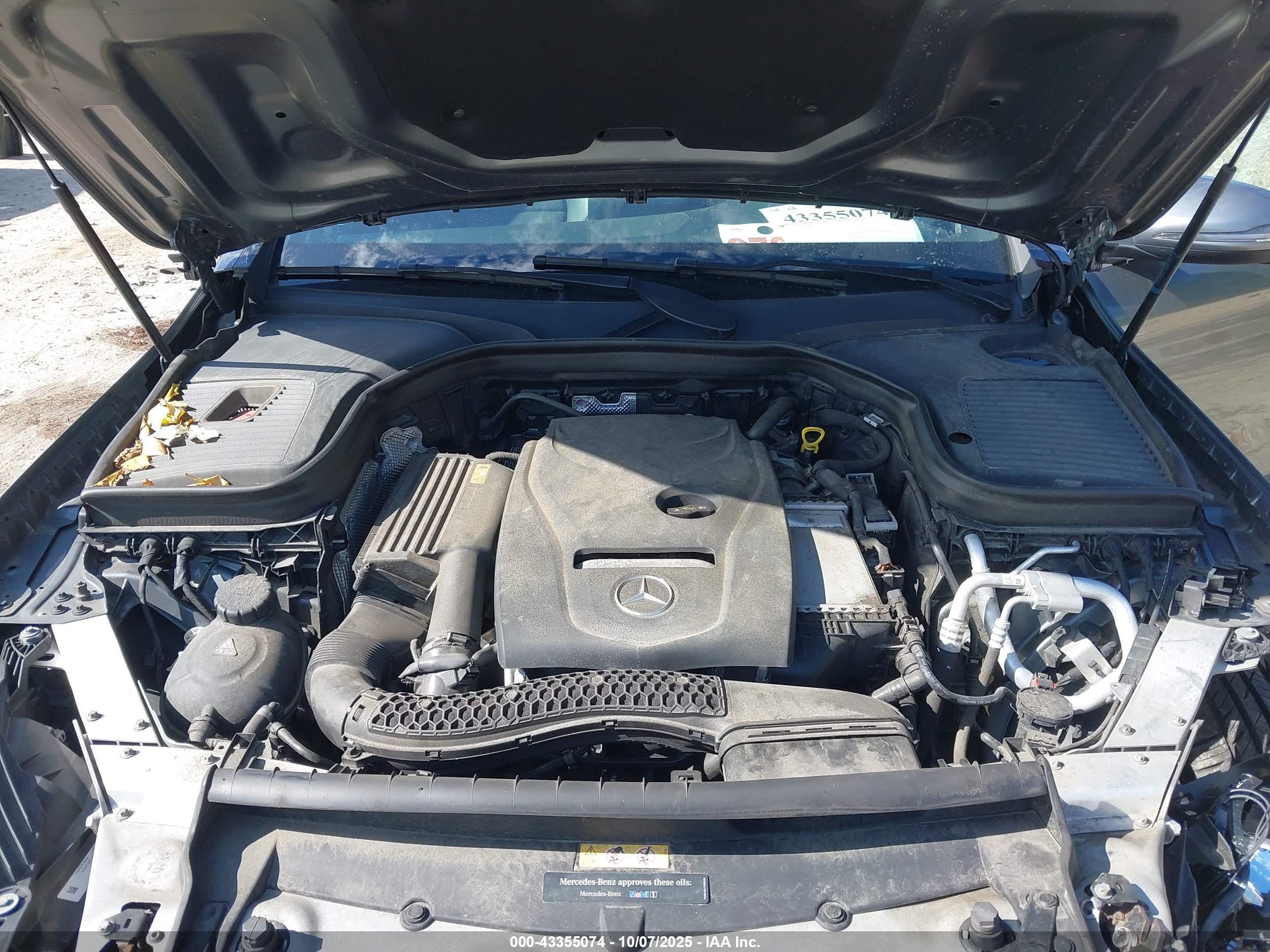 MERCEDES-BENZ GLC image 10
