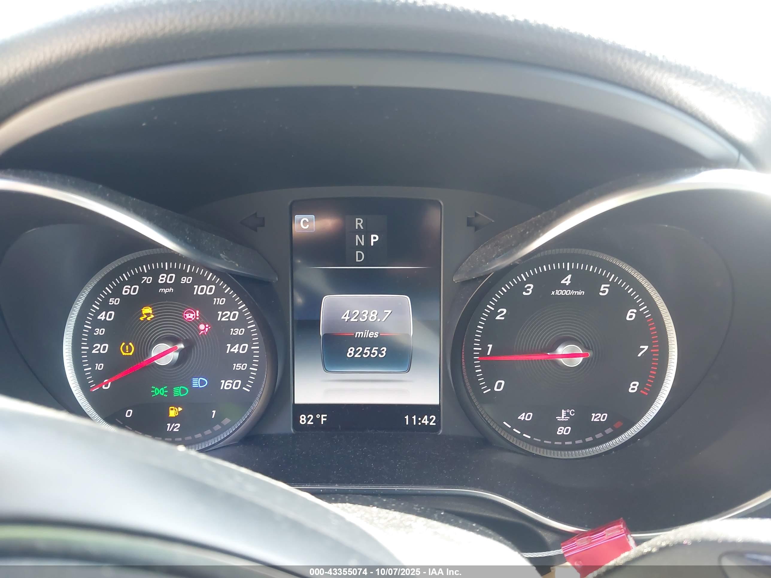 MERCEDES-BENZ GLC image 7