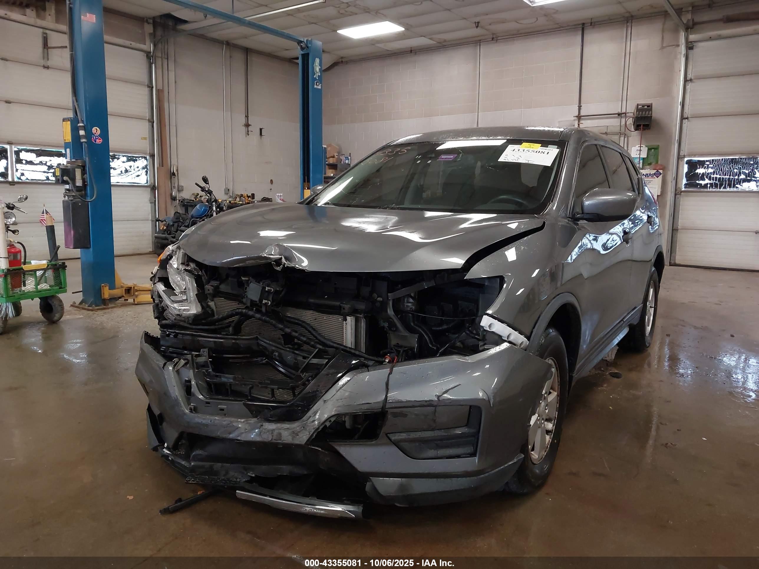 NISSAN ROGUE image 6