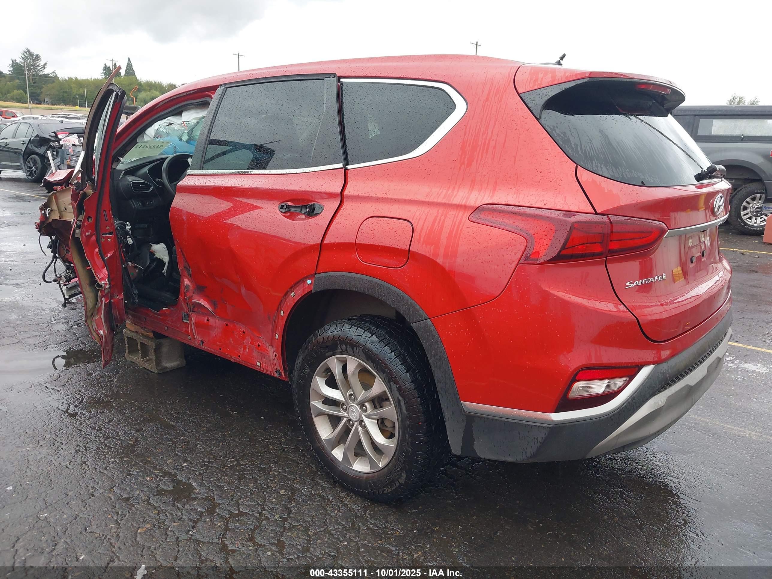 HYUNDAI SANTA image 3