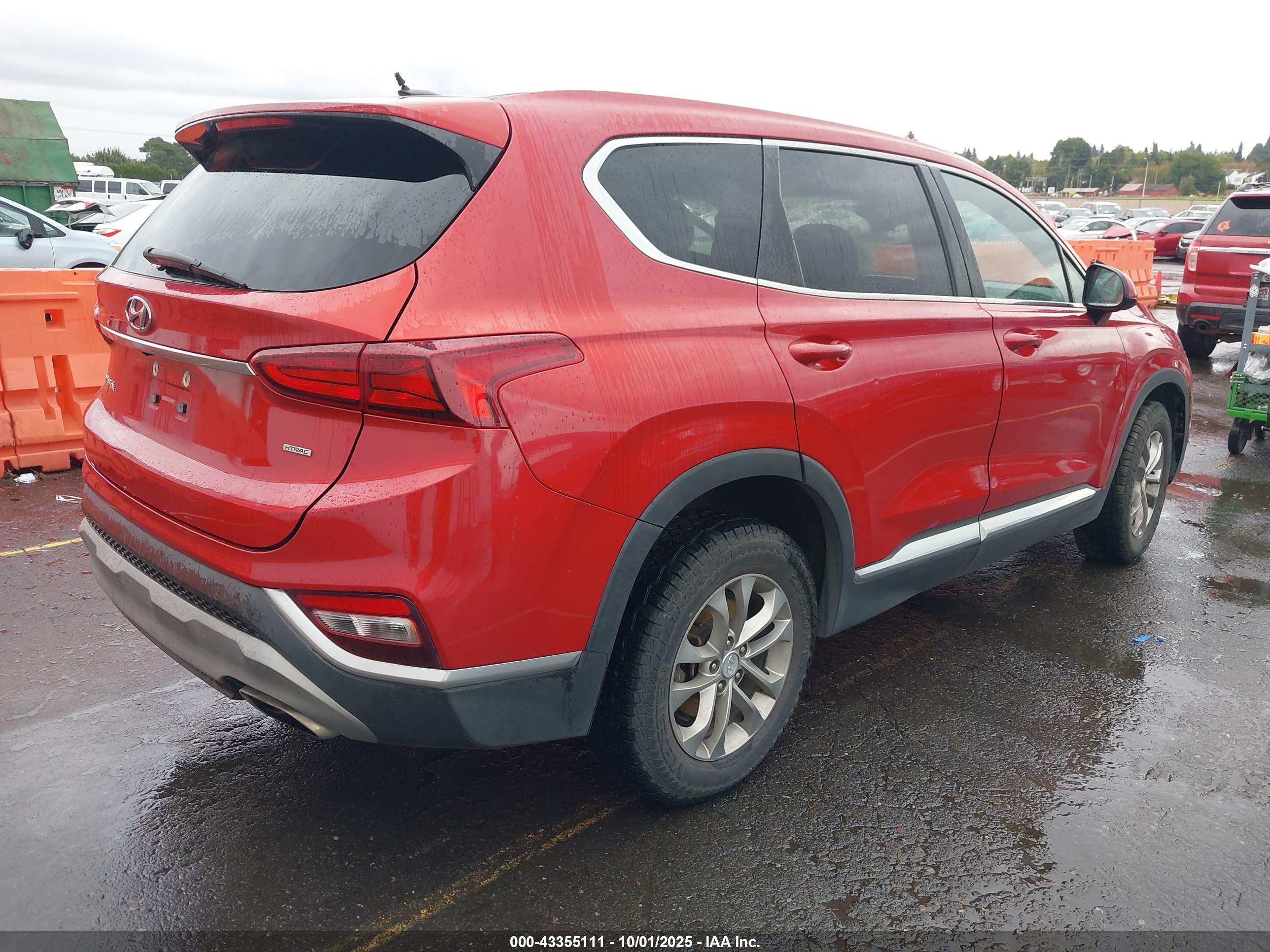 HYUNDAI SANTA image 4