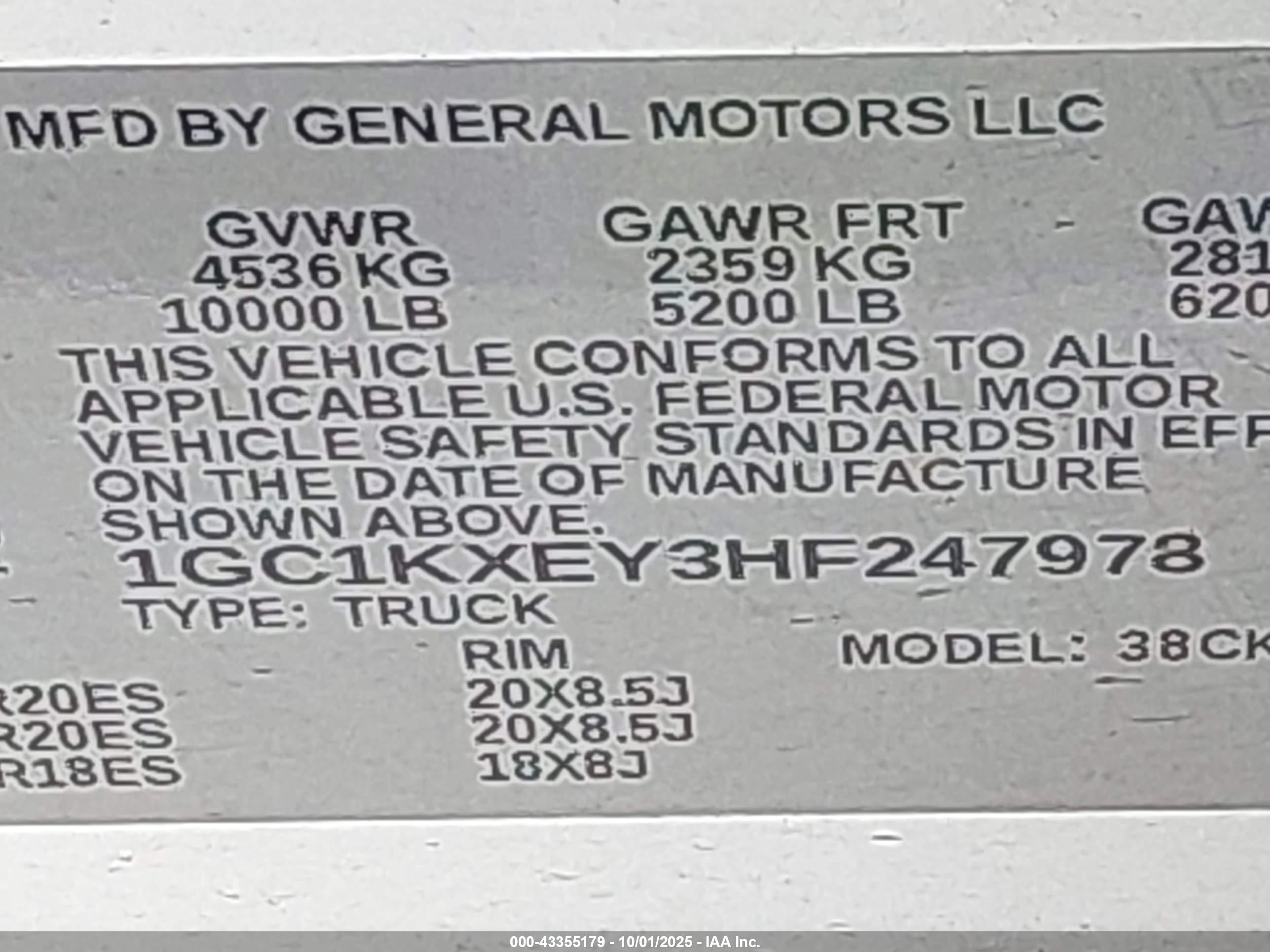 CHEVROLET SILVERADO image 9