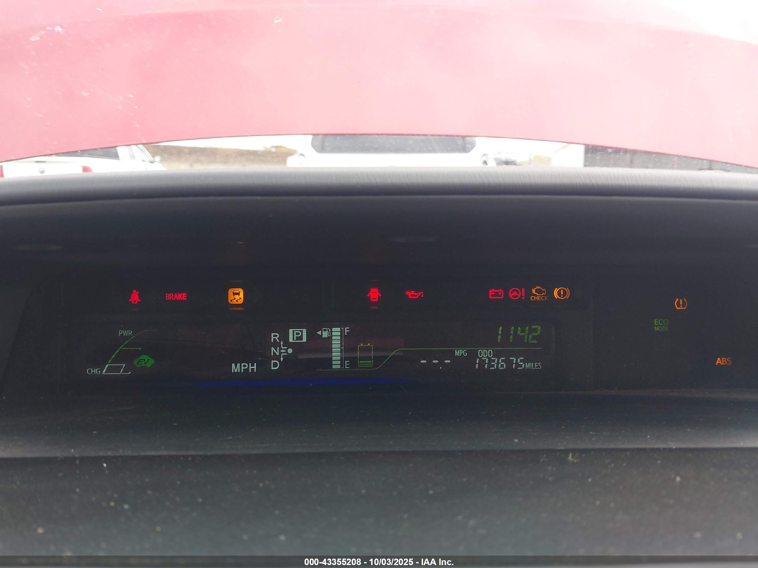 TOYOTA PRIUS image 7