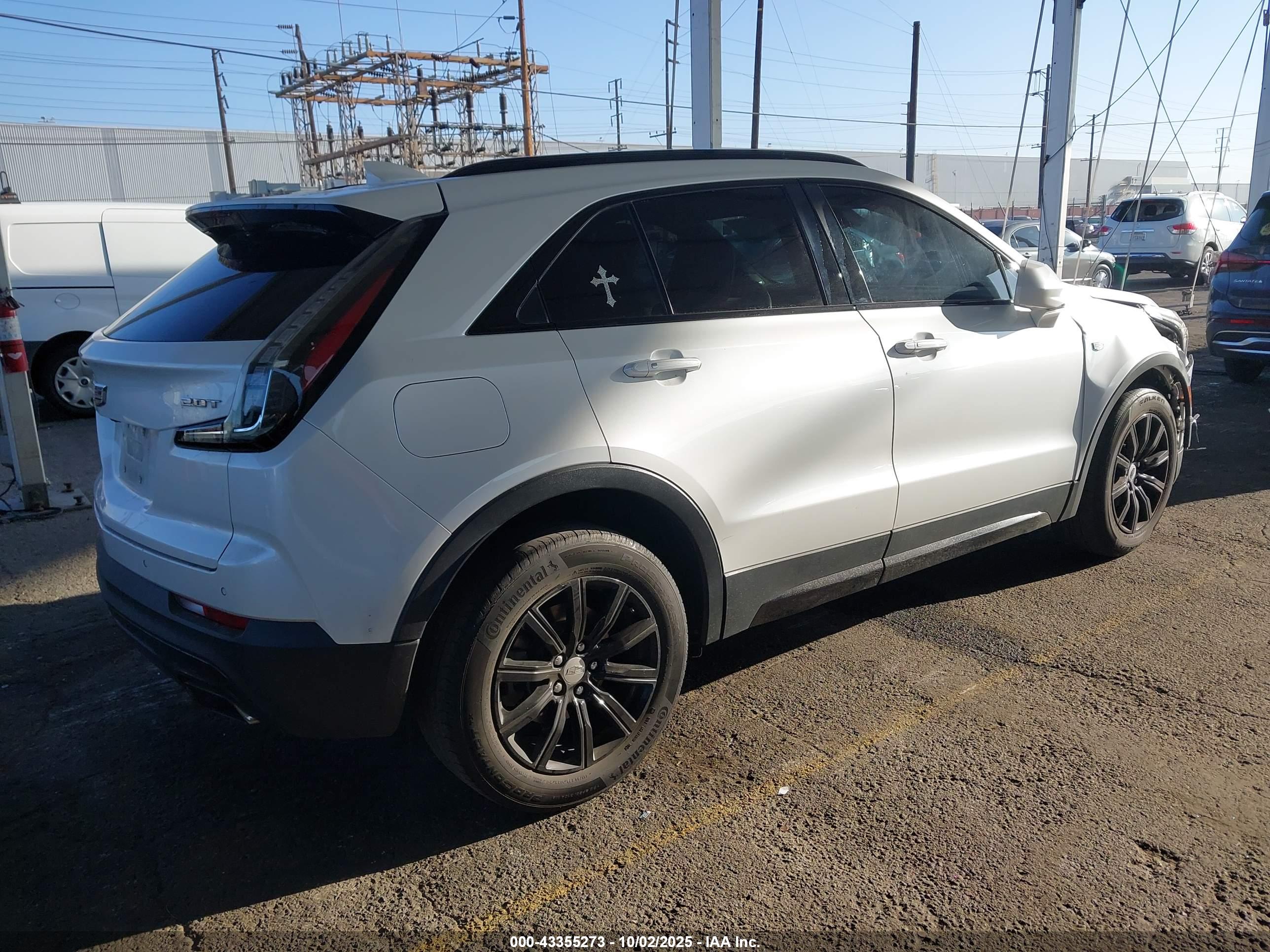 CADILLAC XT4 image 4