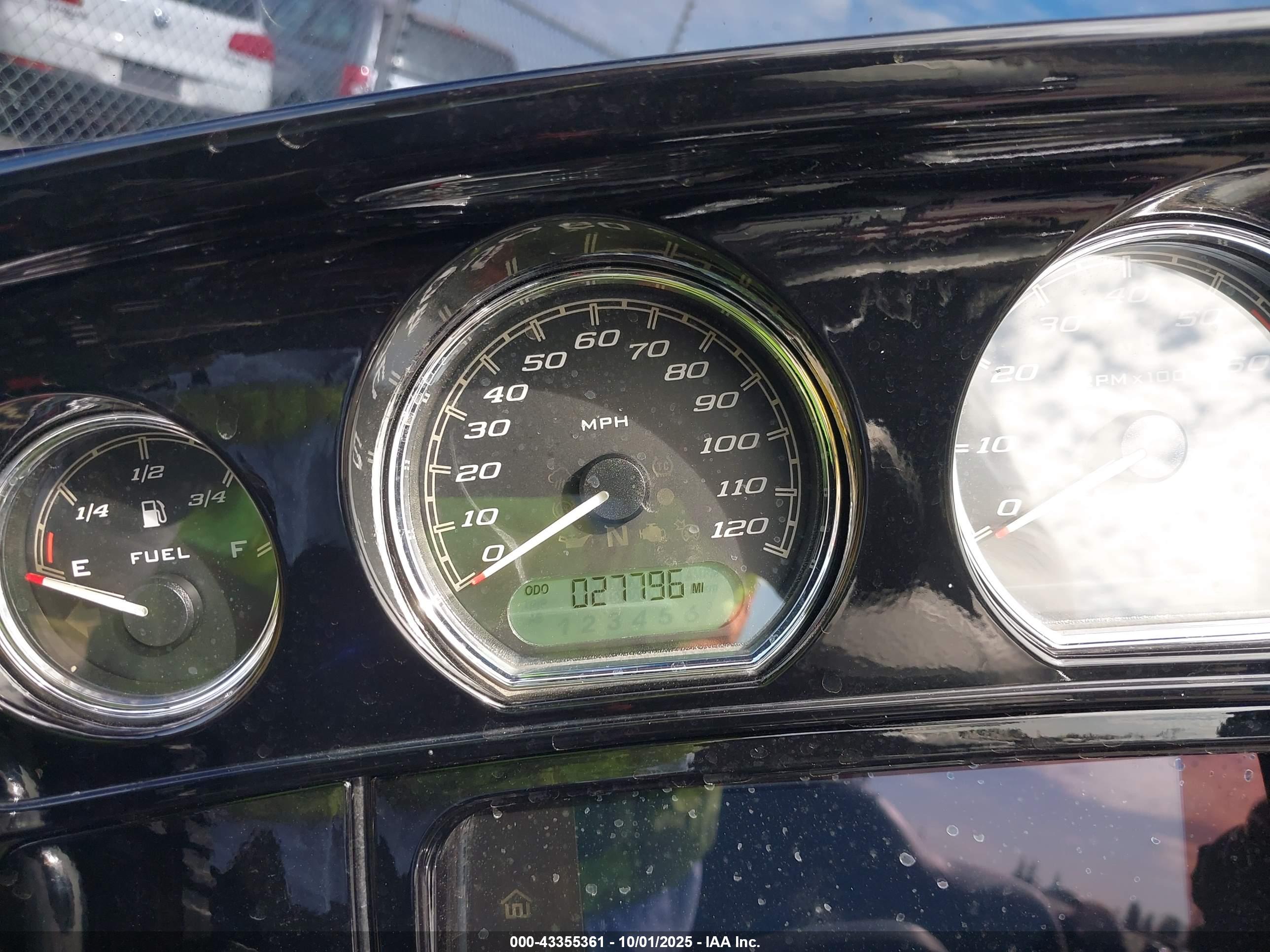 HARLEY-DAVIDSON FLHXS image 7