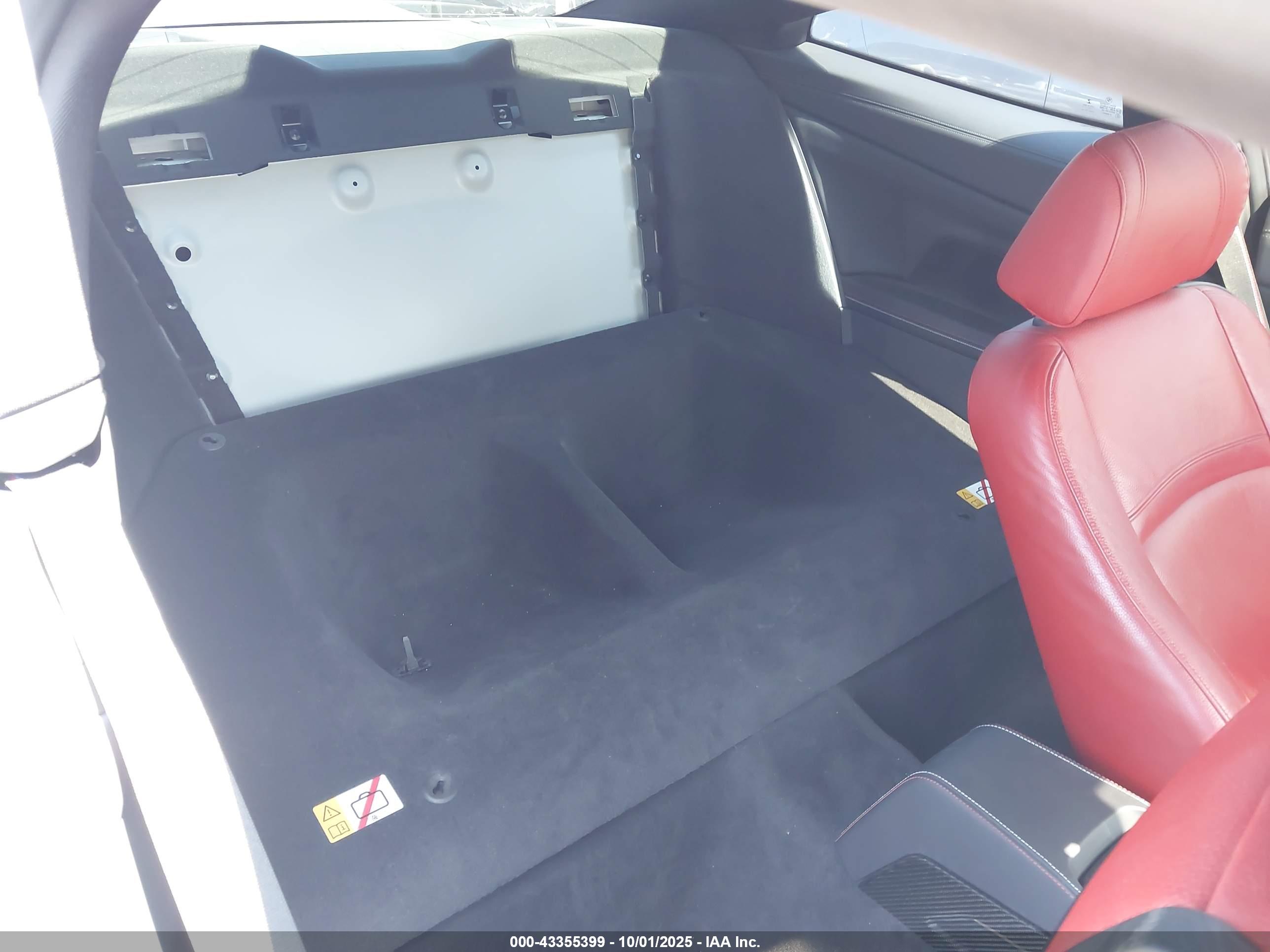 BMW M4 image 8