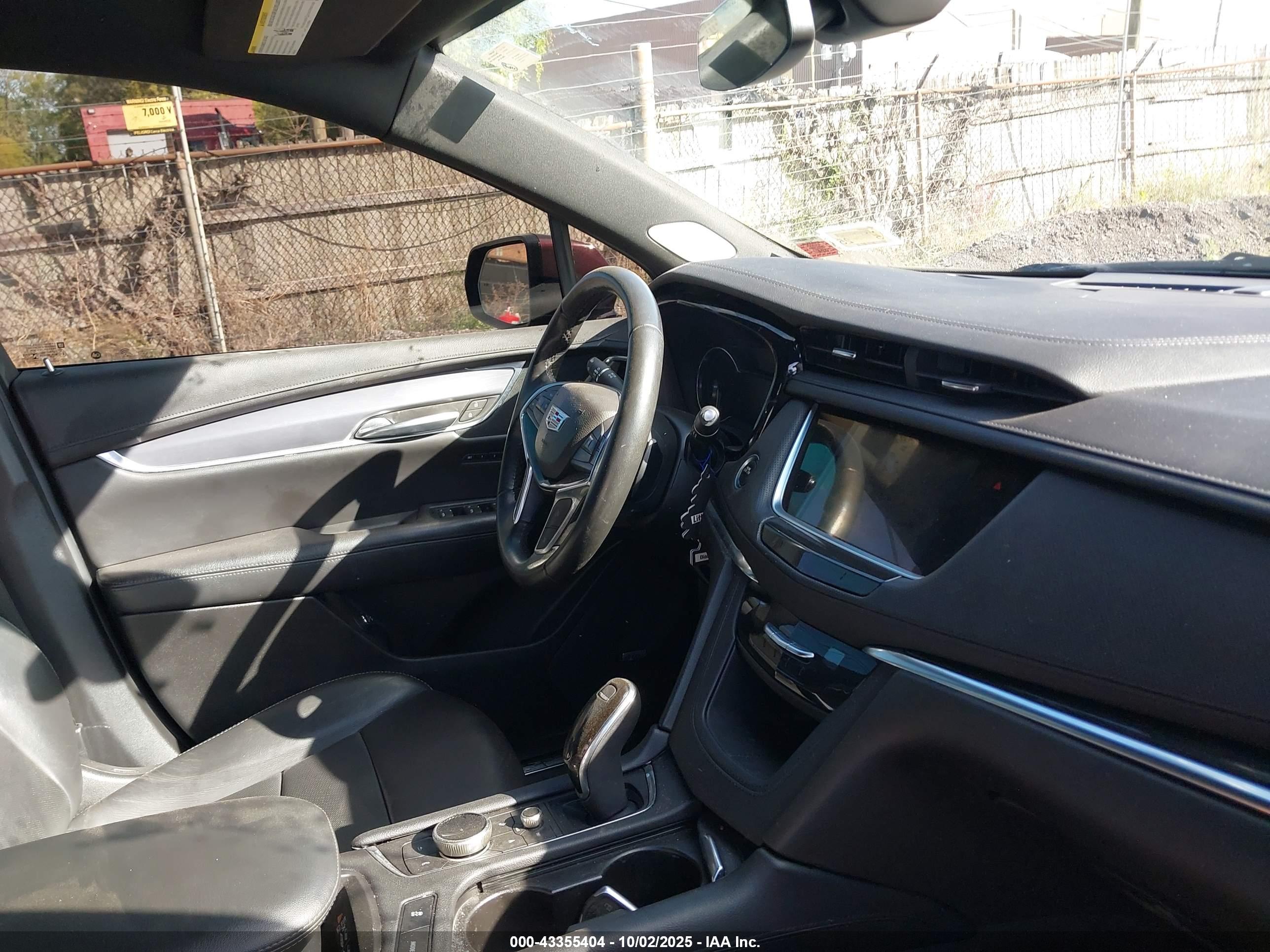 CADILLAC XT5 image 5