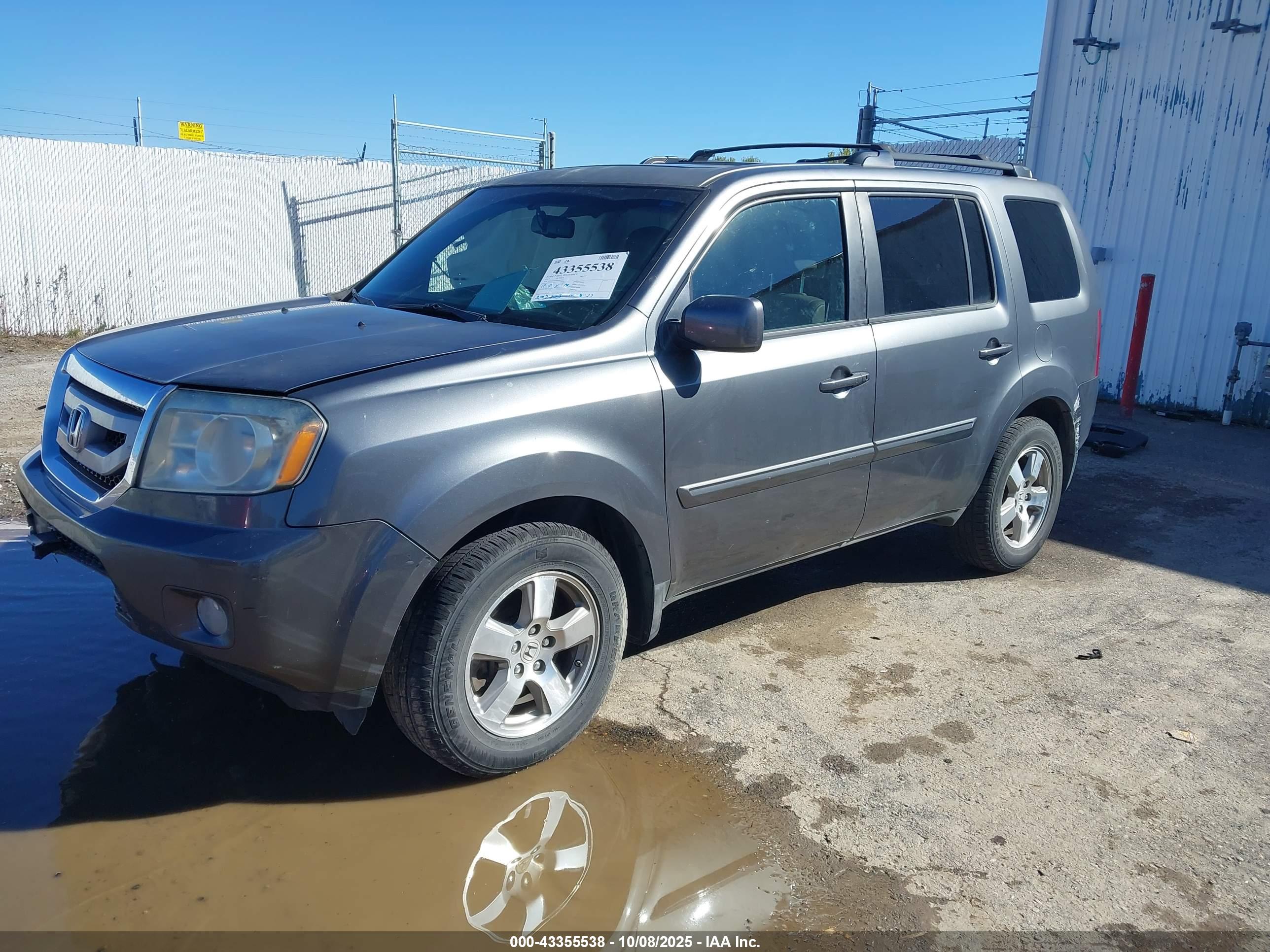 HONDA PILOT image 2