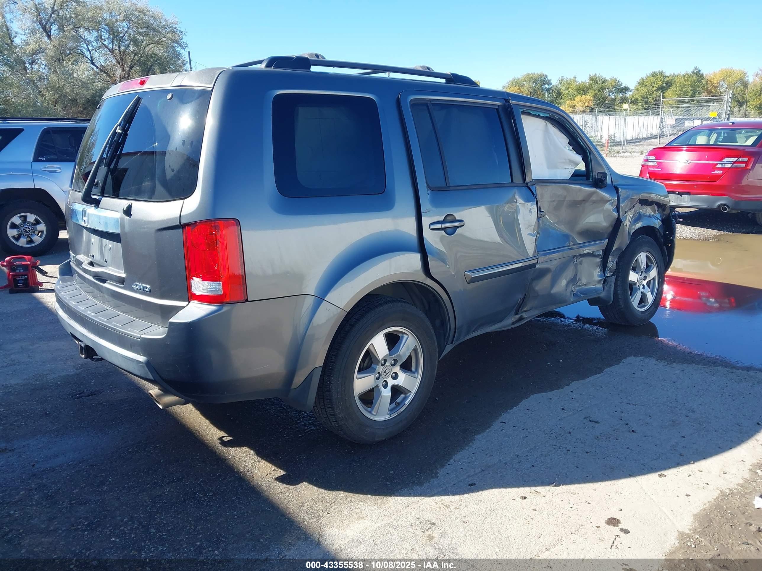 HONDA PILOT image 4