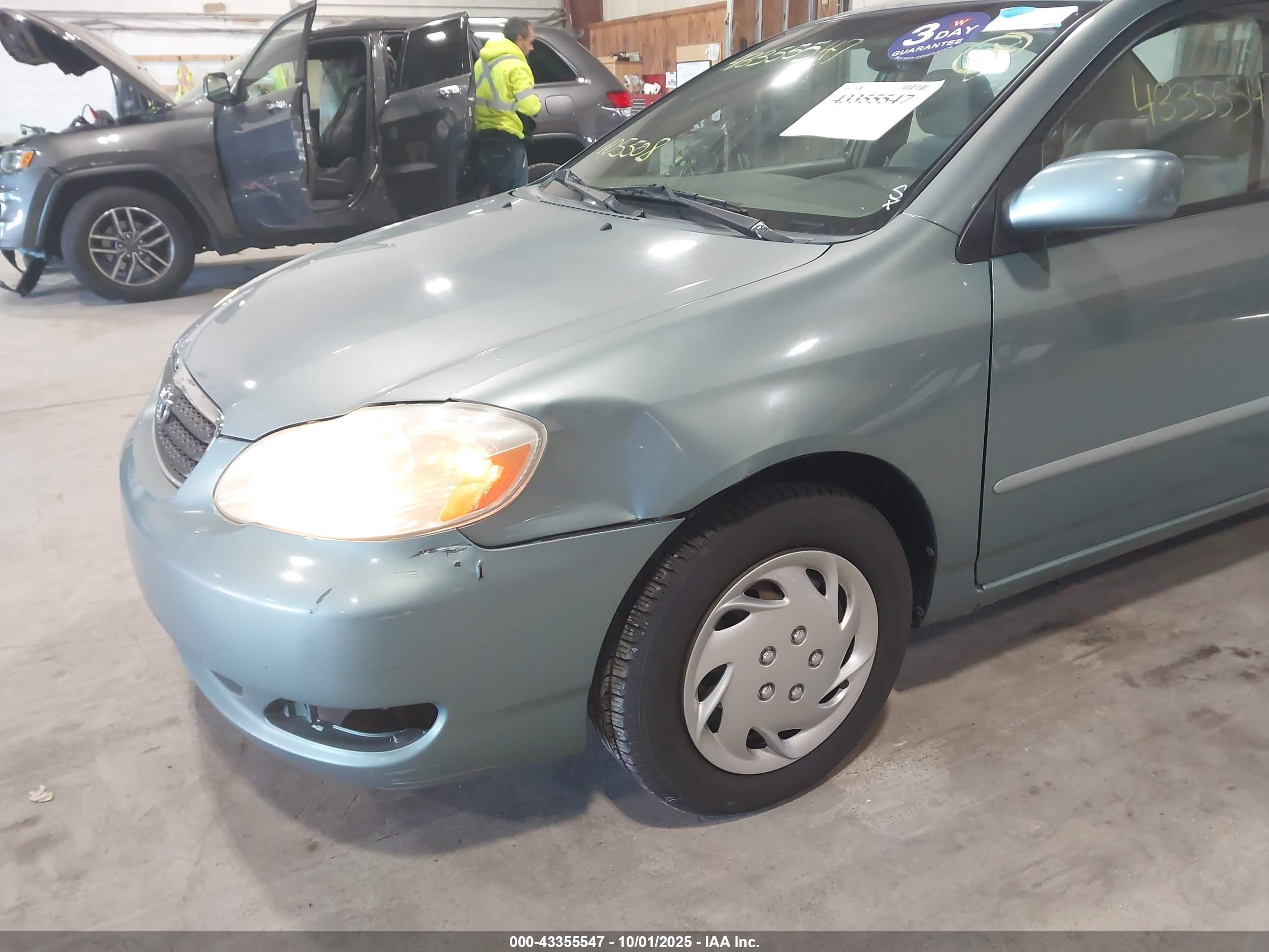 TOYOTA COROLLA image 6