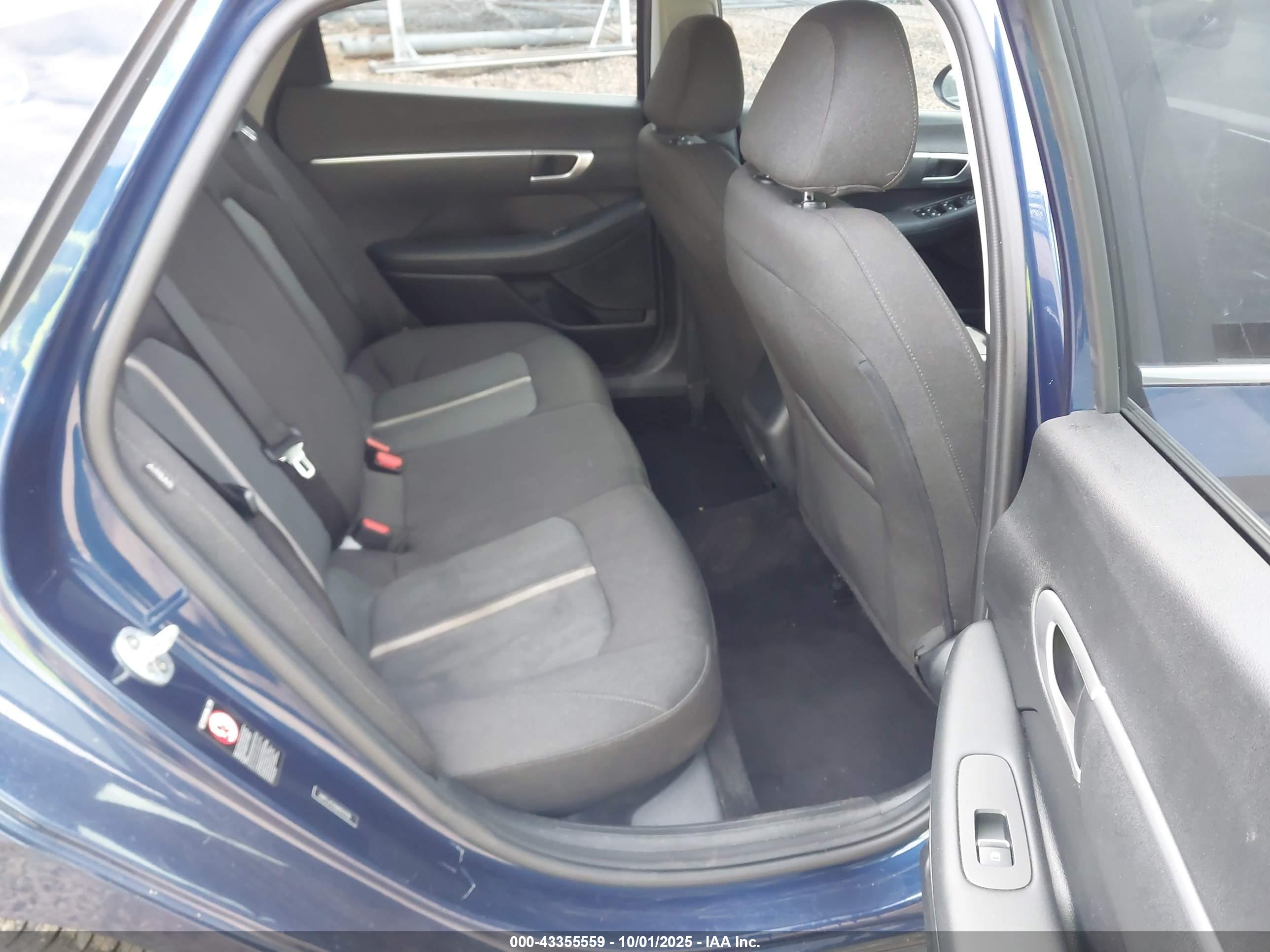 HYUNDAI SONATA image 8