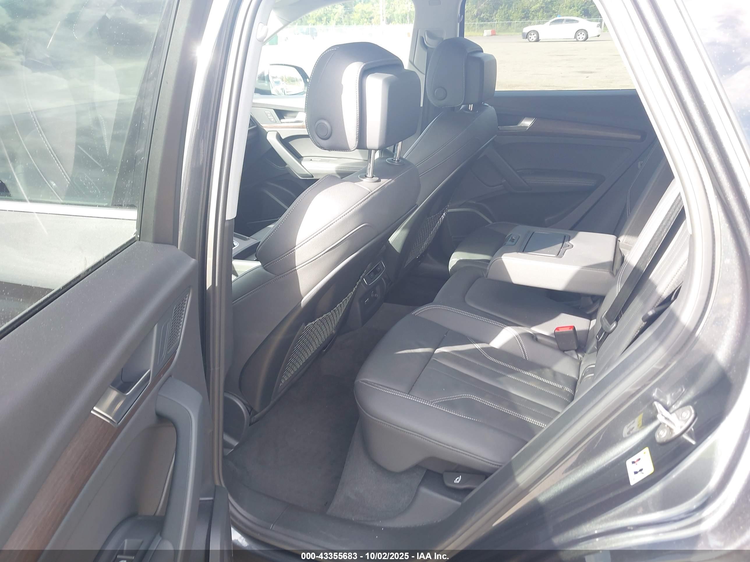 AUDI Q5 image 8