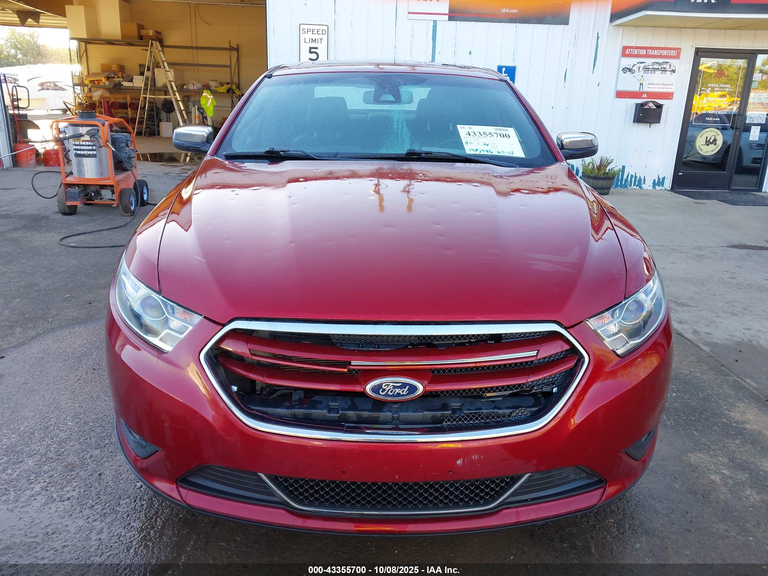 FORD TAURUS image 6