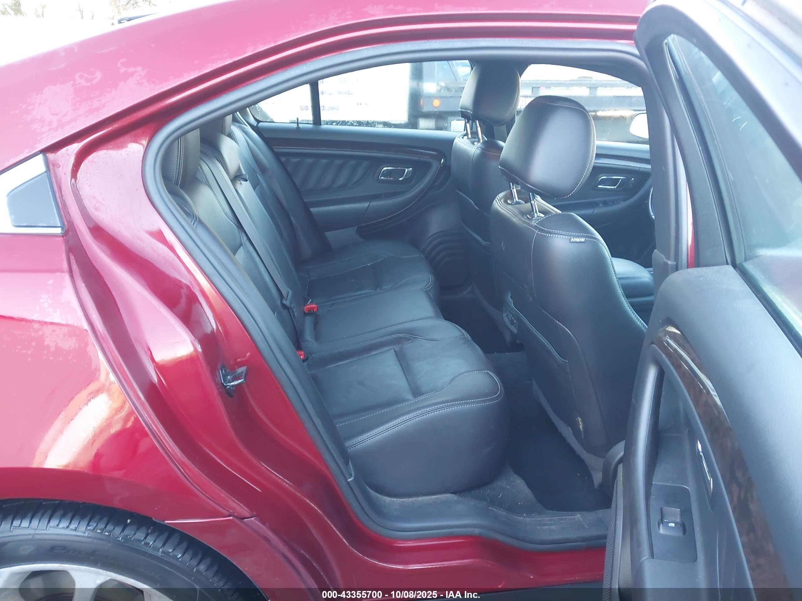 FORD TAURUS image 8