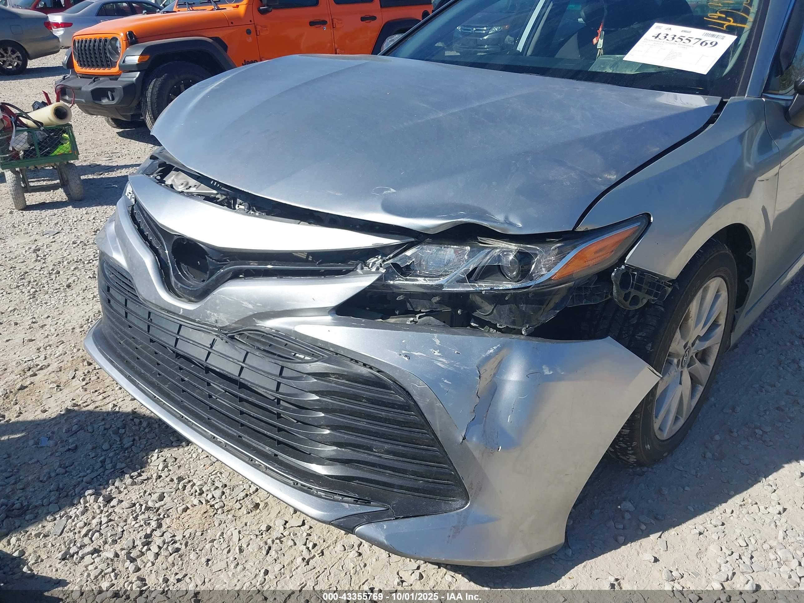 TOYOTA CAMRY image 6