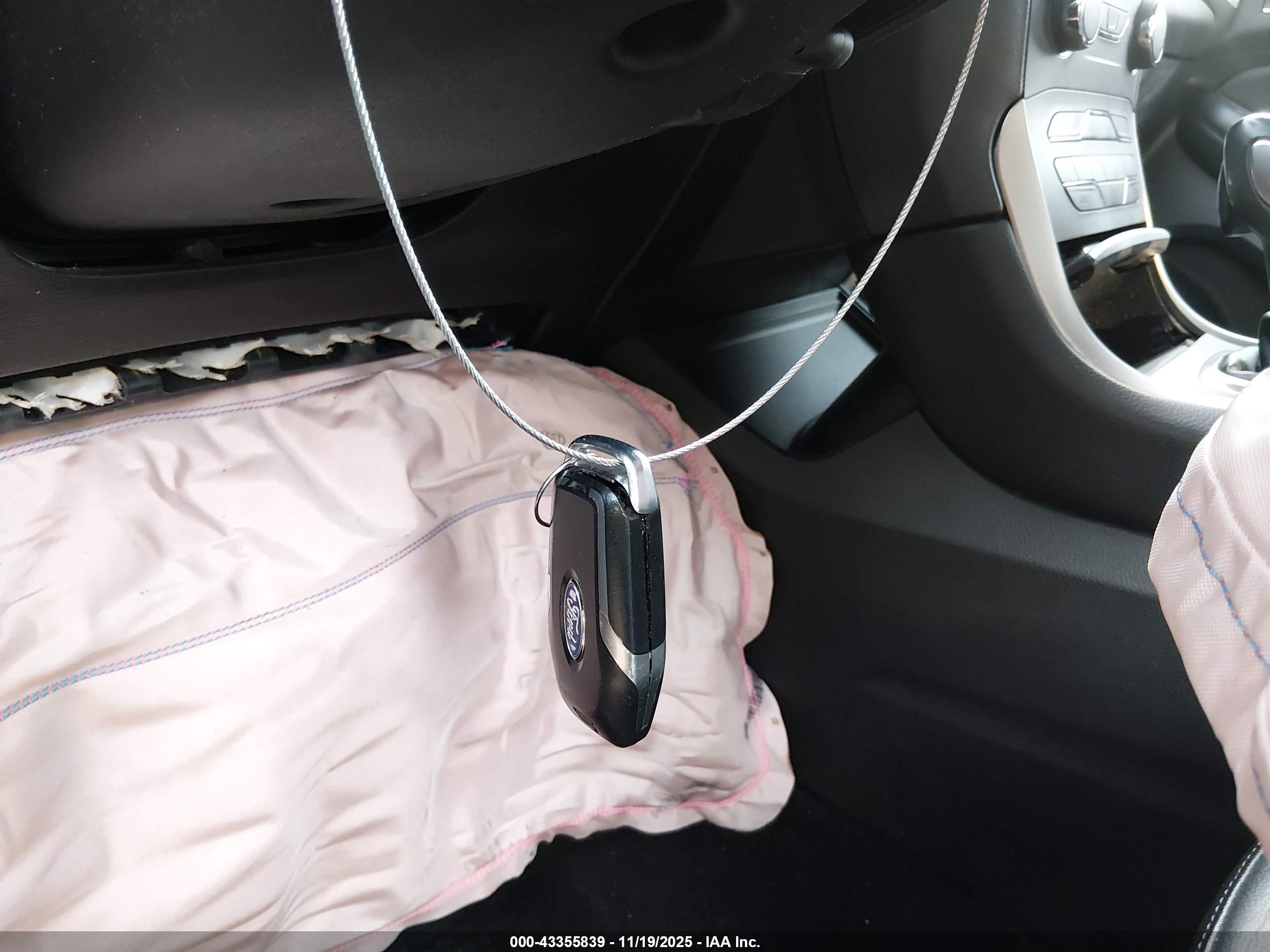 FORD EDGE image 11