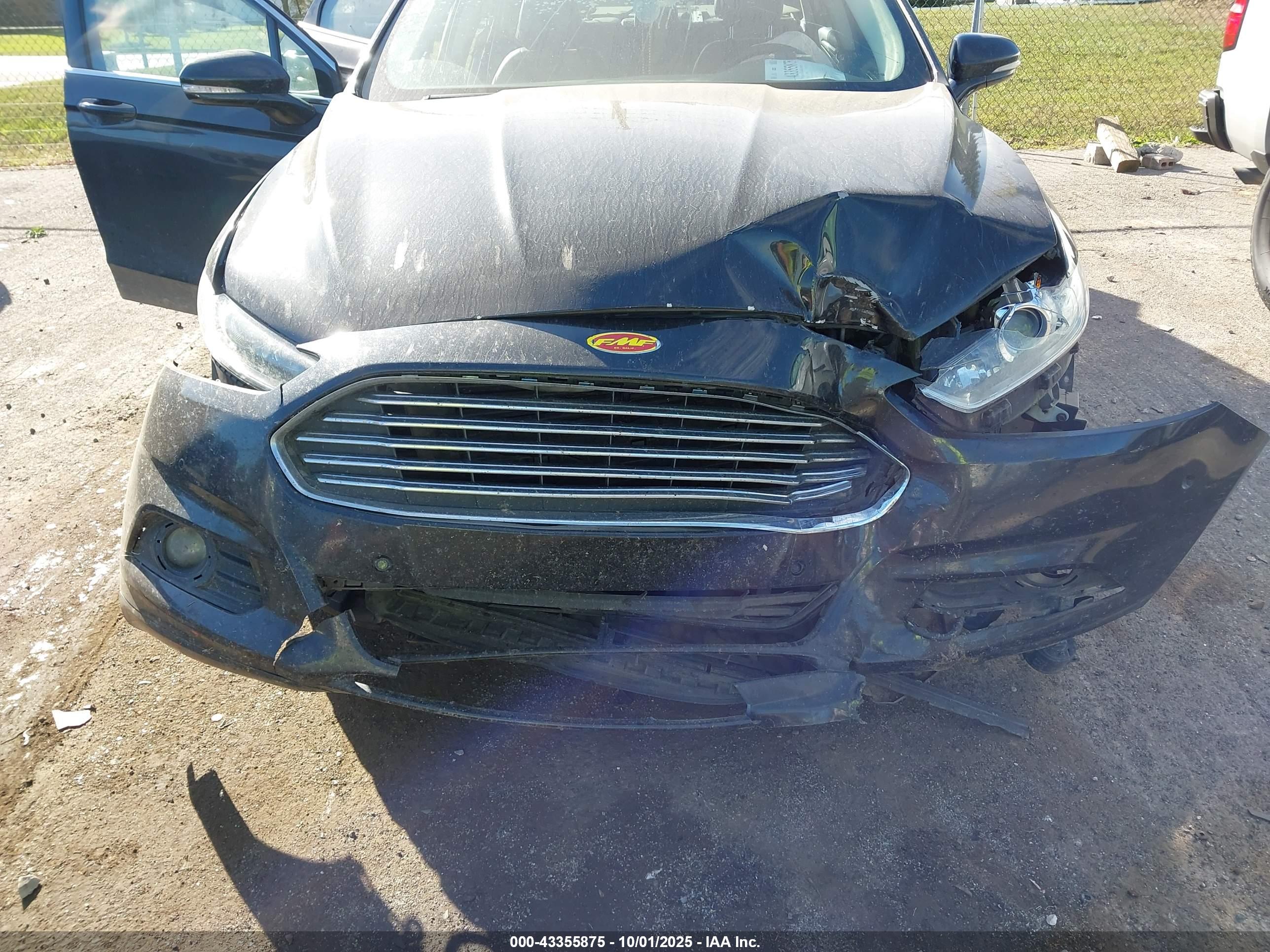 FORD FUSION image 6