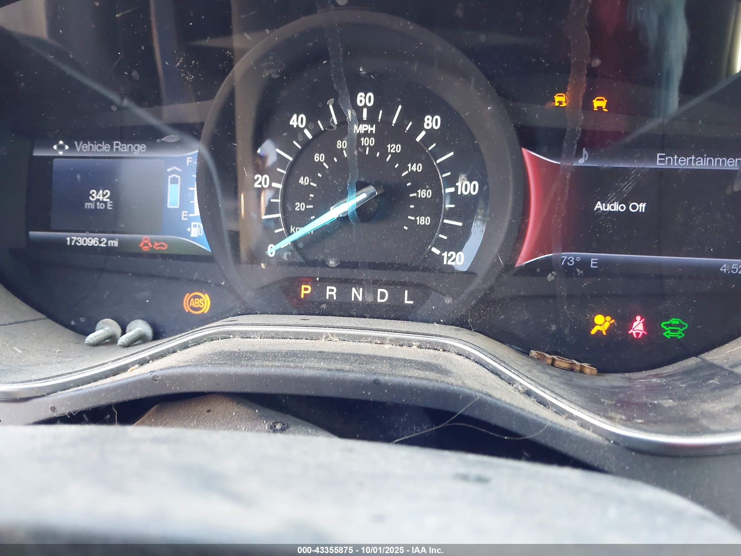 FORD FUSION image 7