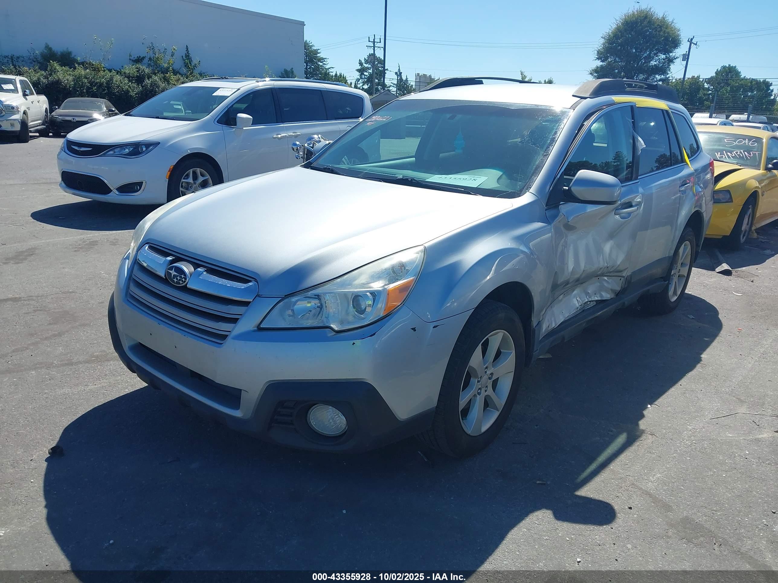 SUBARU OUTBACK image 2