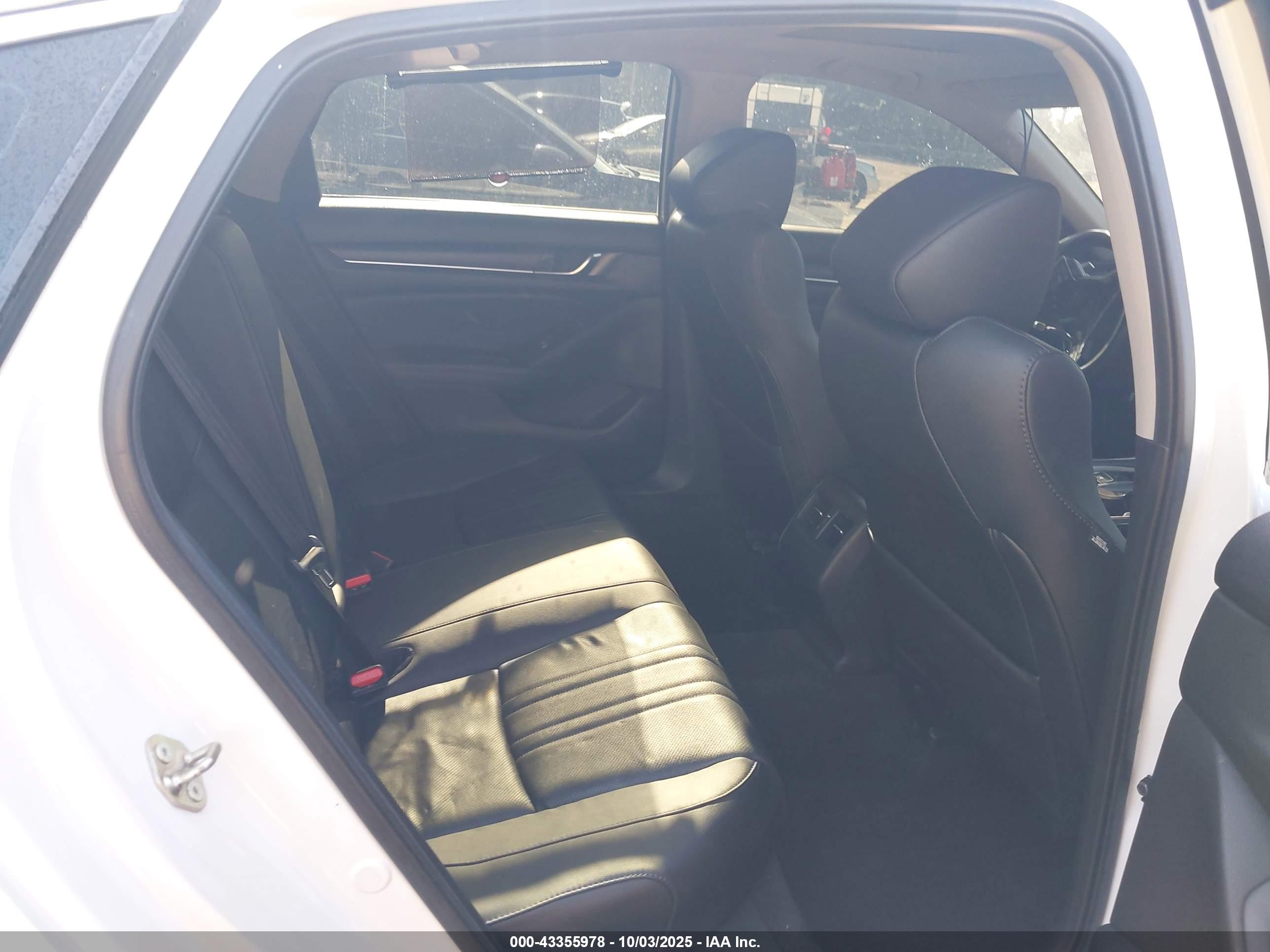 HONDA ACCORD image 8