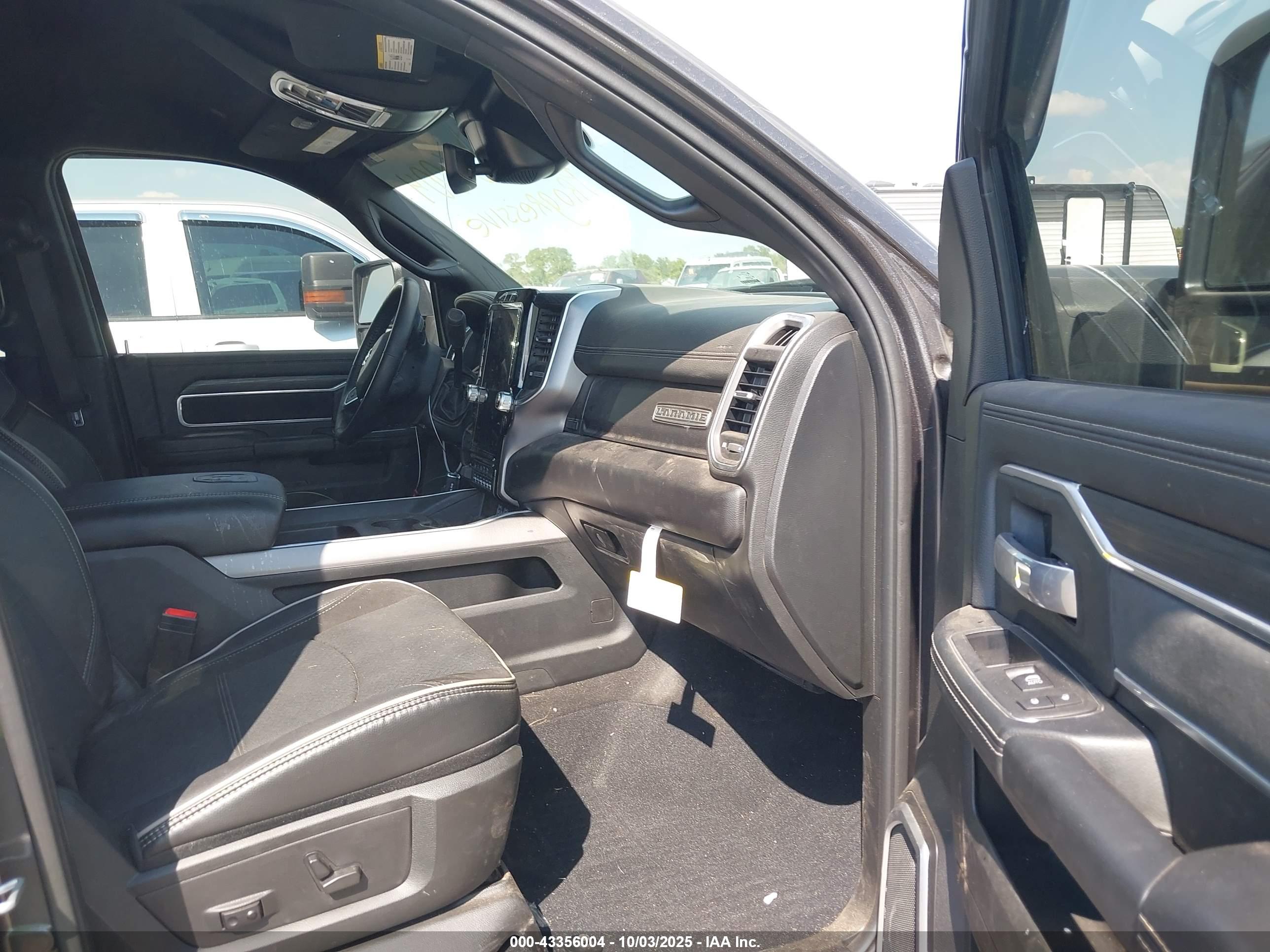 RAM 3500 image 5