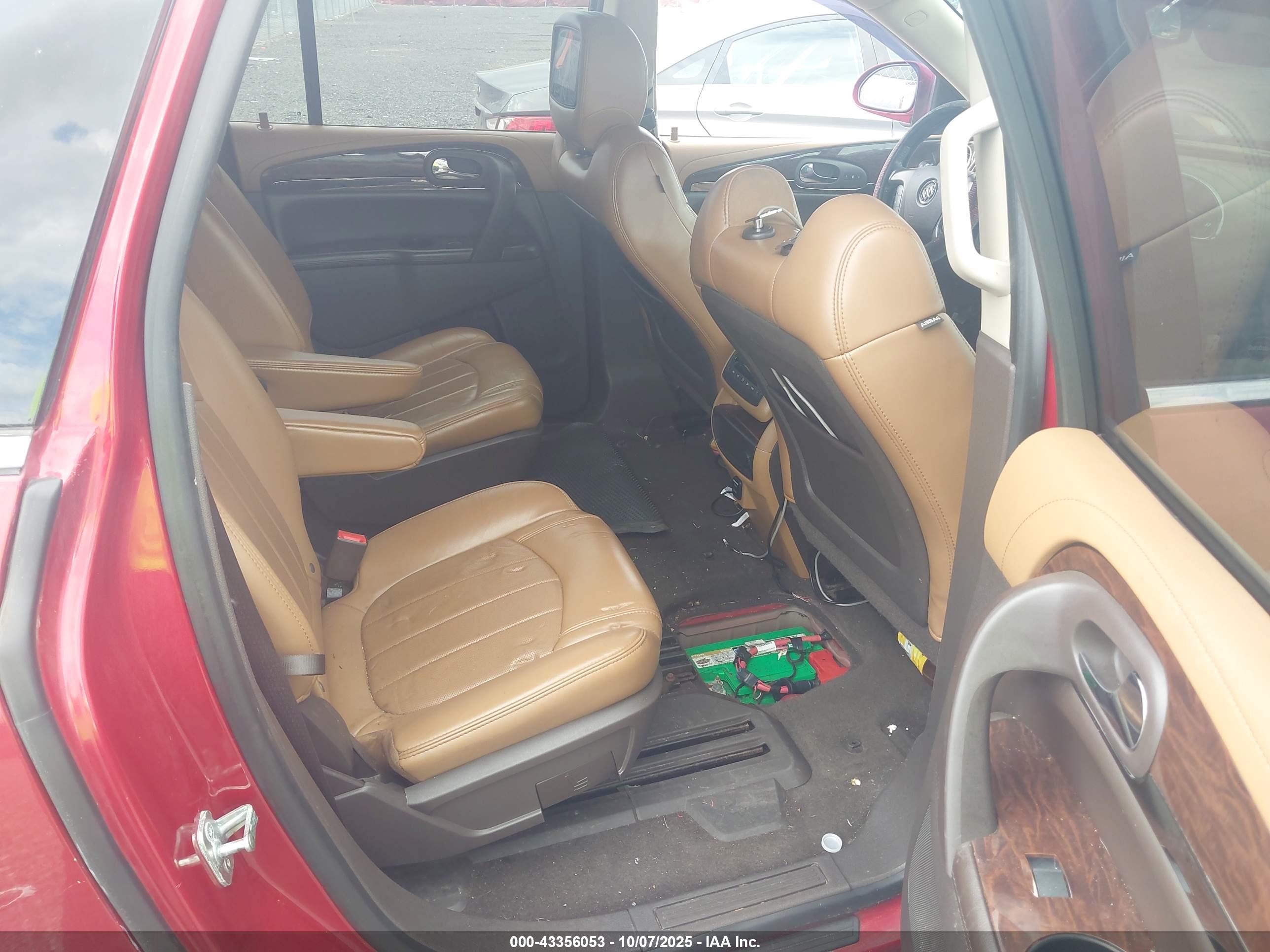 BUICK ENCLAVE image 8