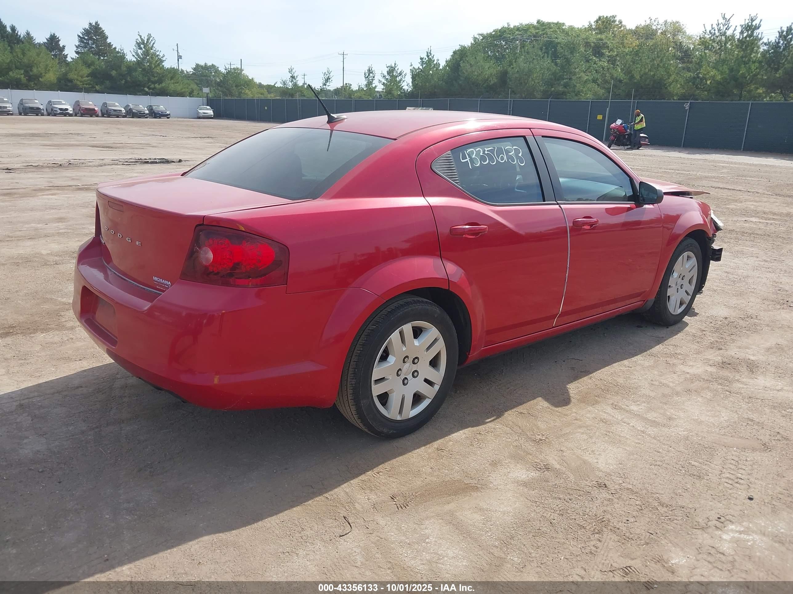 DODGE AVENGER image 4