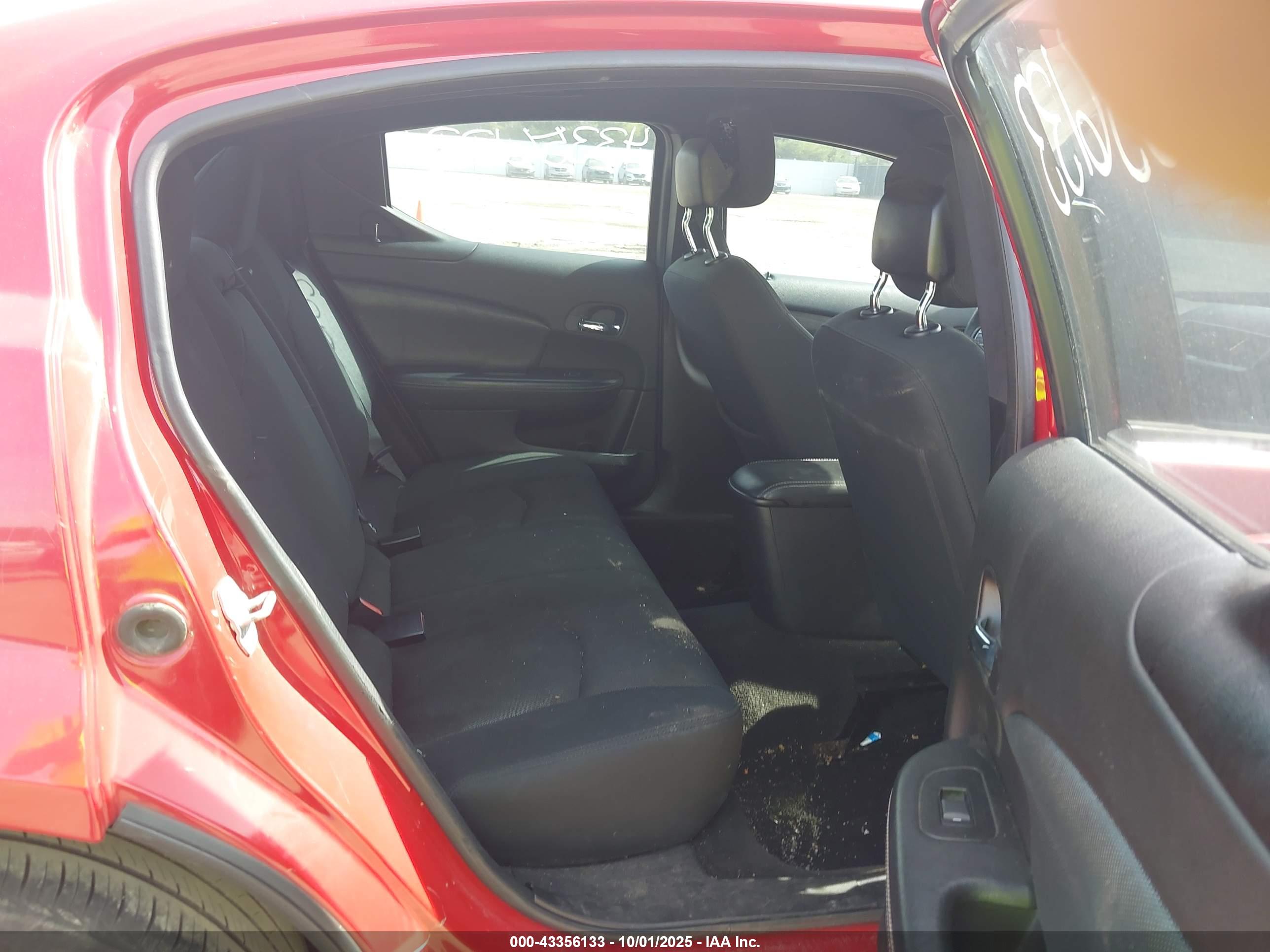 DODGE AVENGER image 8