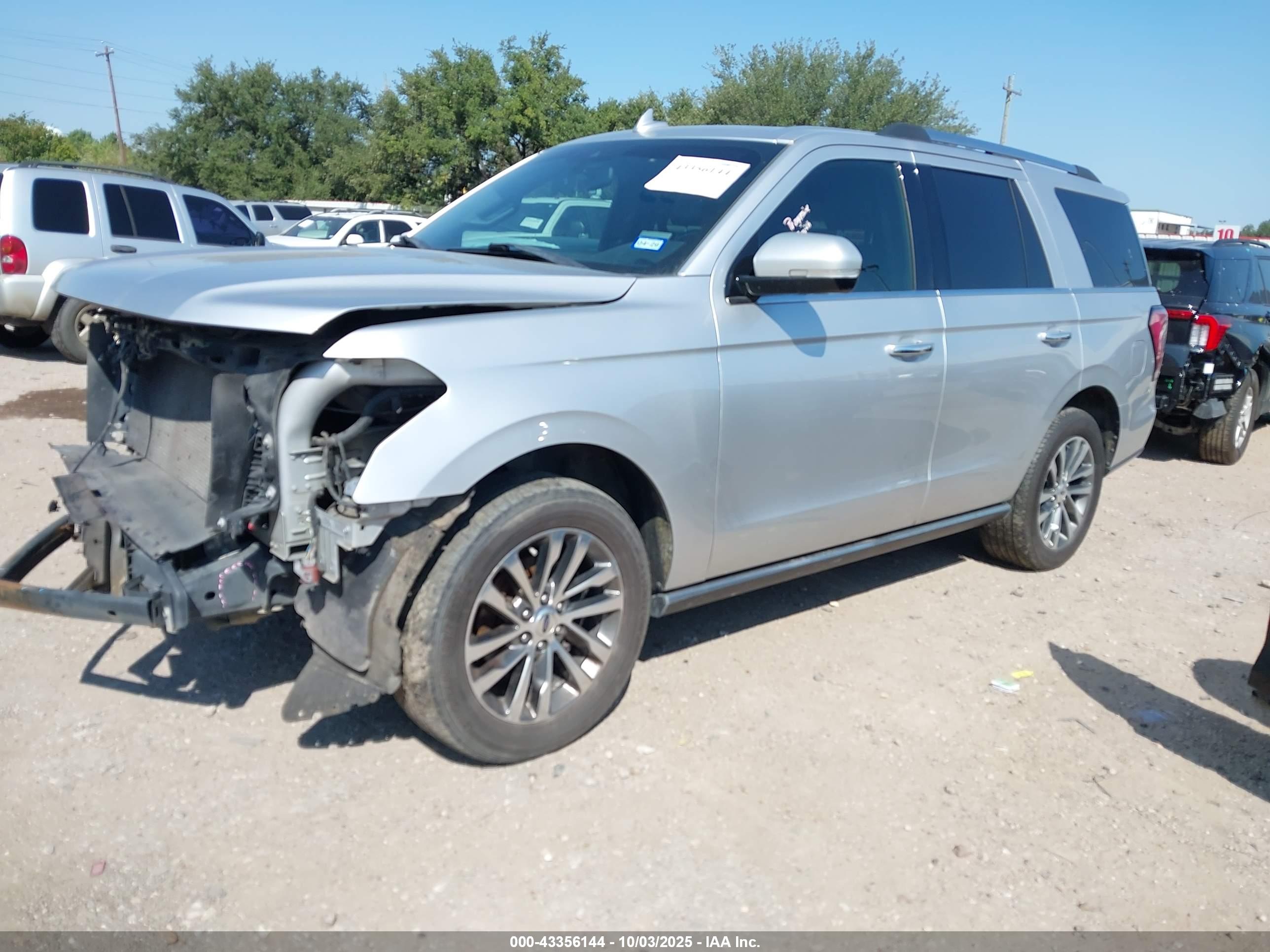 FORD EXPEDITION image 2