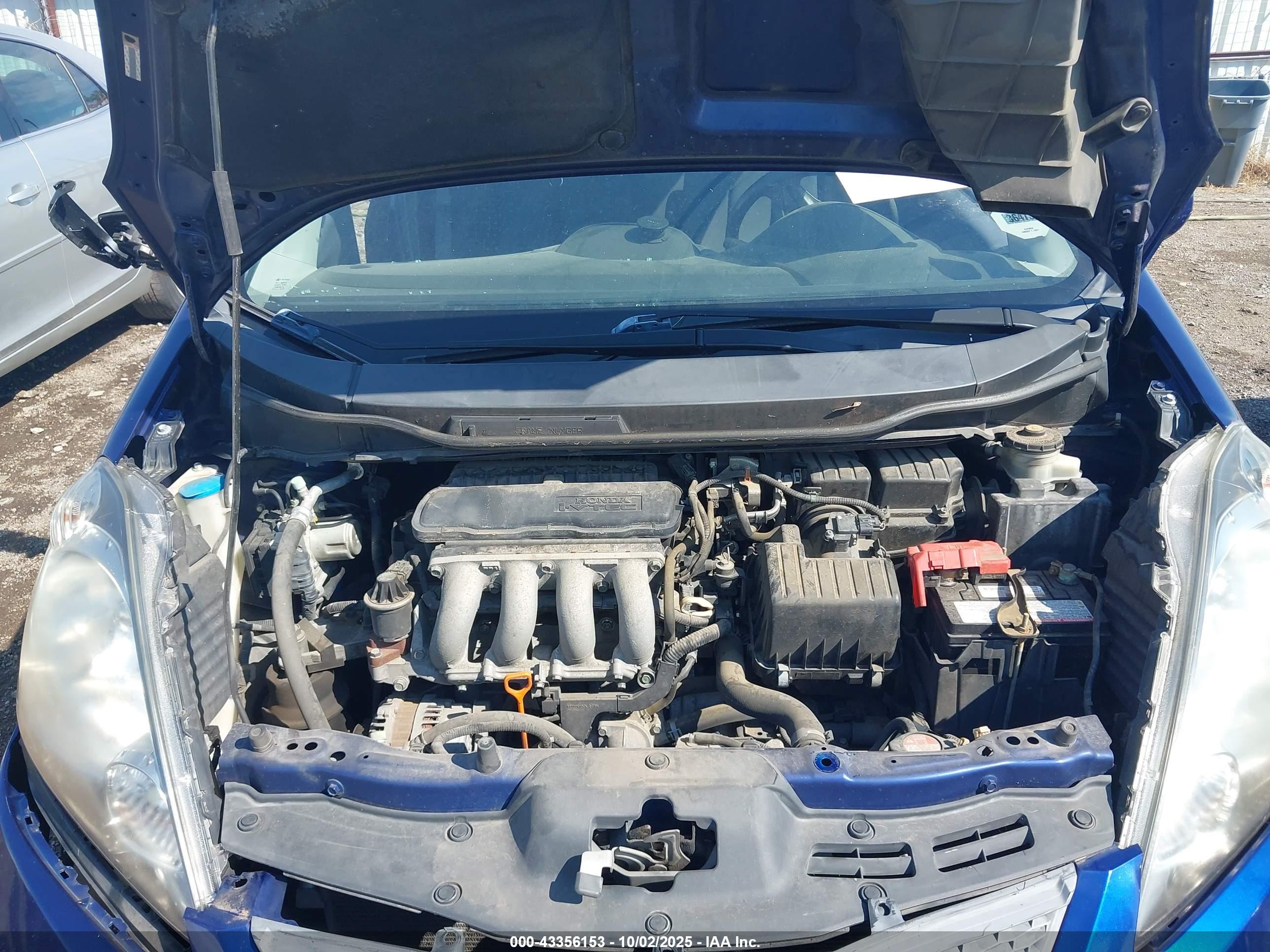 HONDA FIT image 10