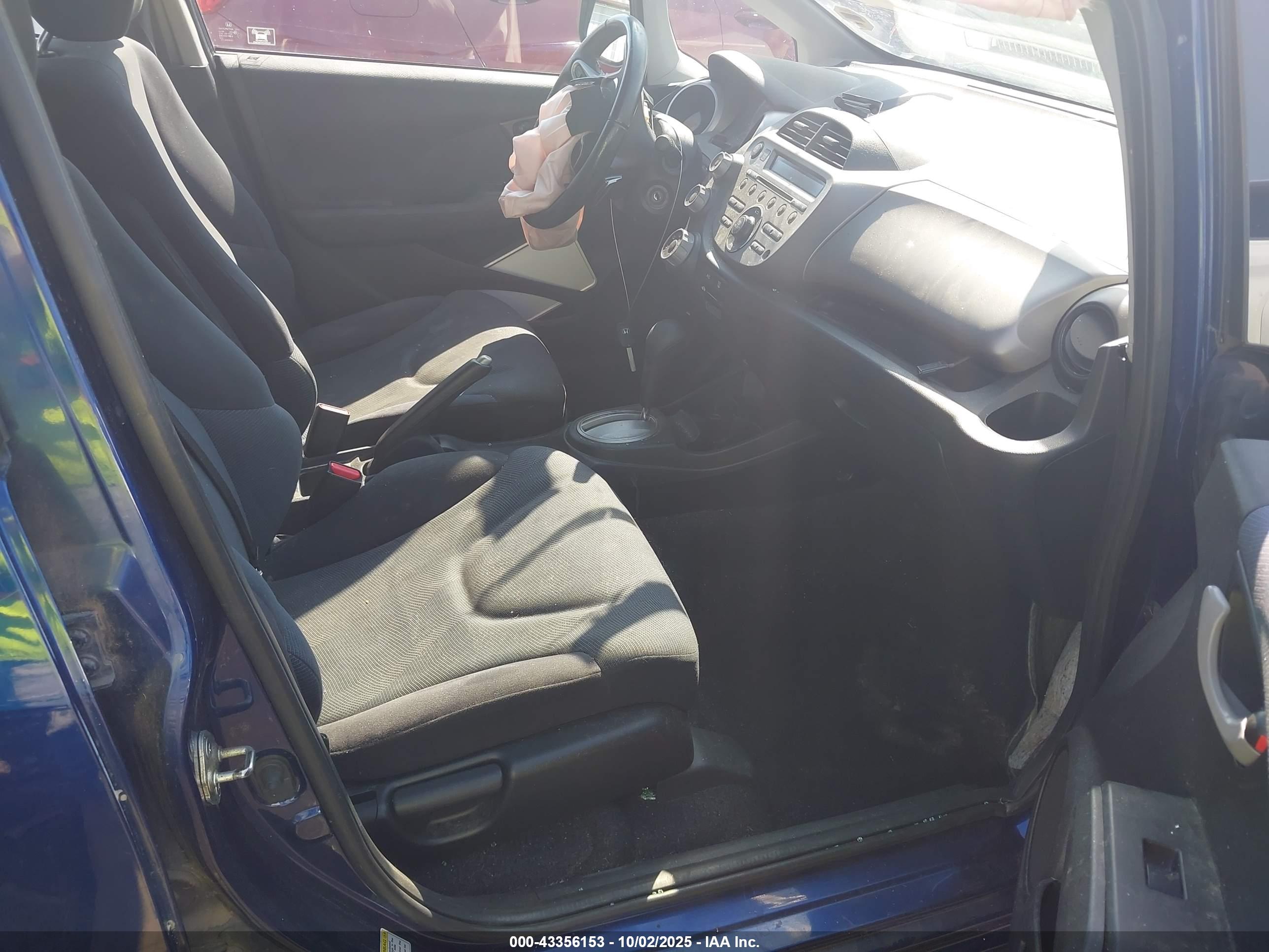 HONDA FIT image 5
