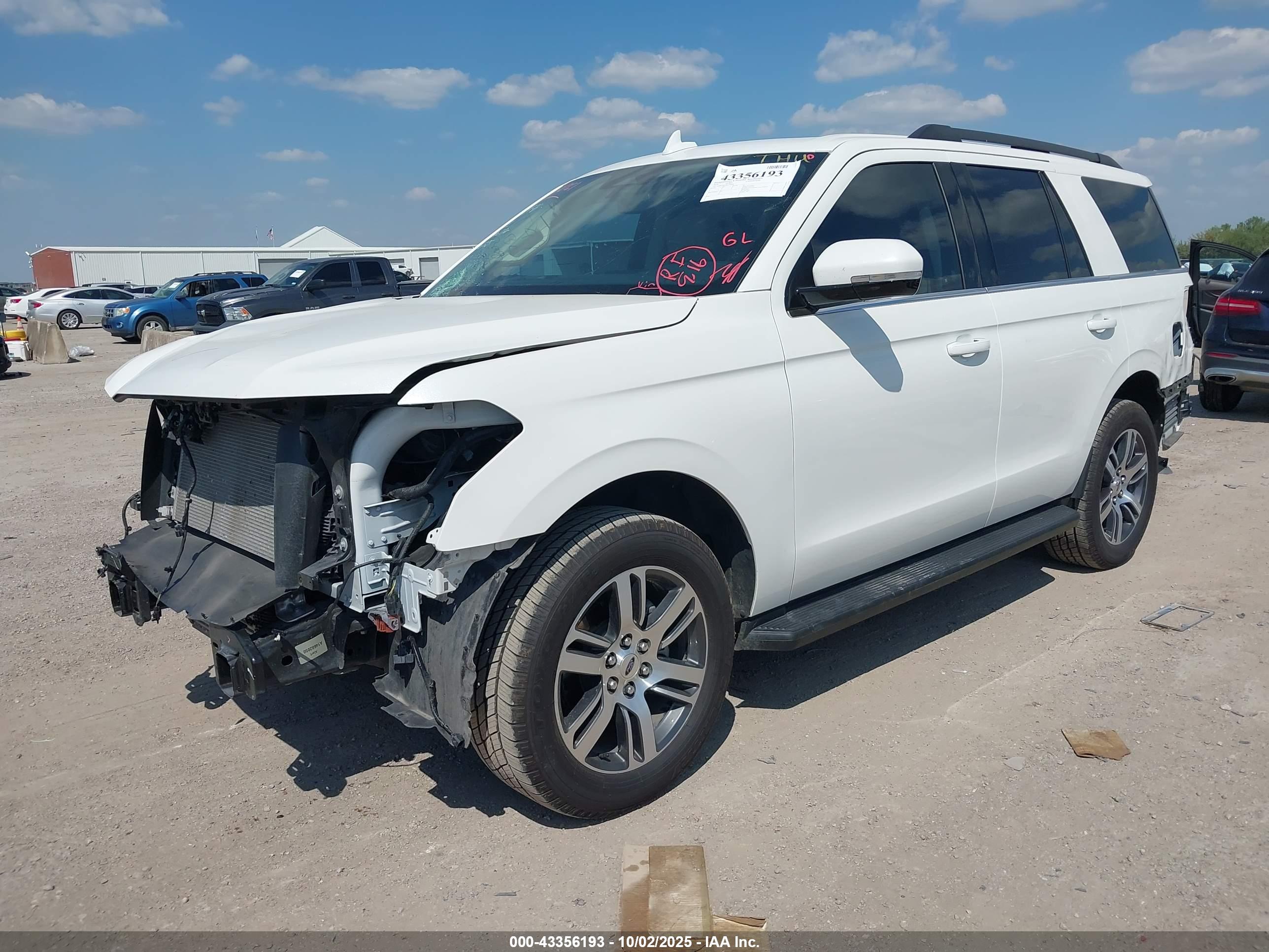 FORD EXPEDITION image 2