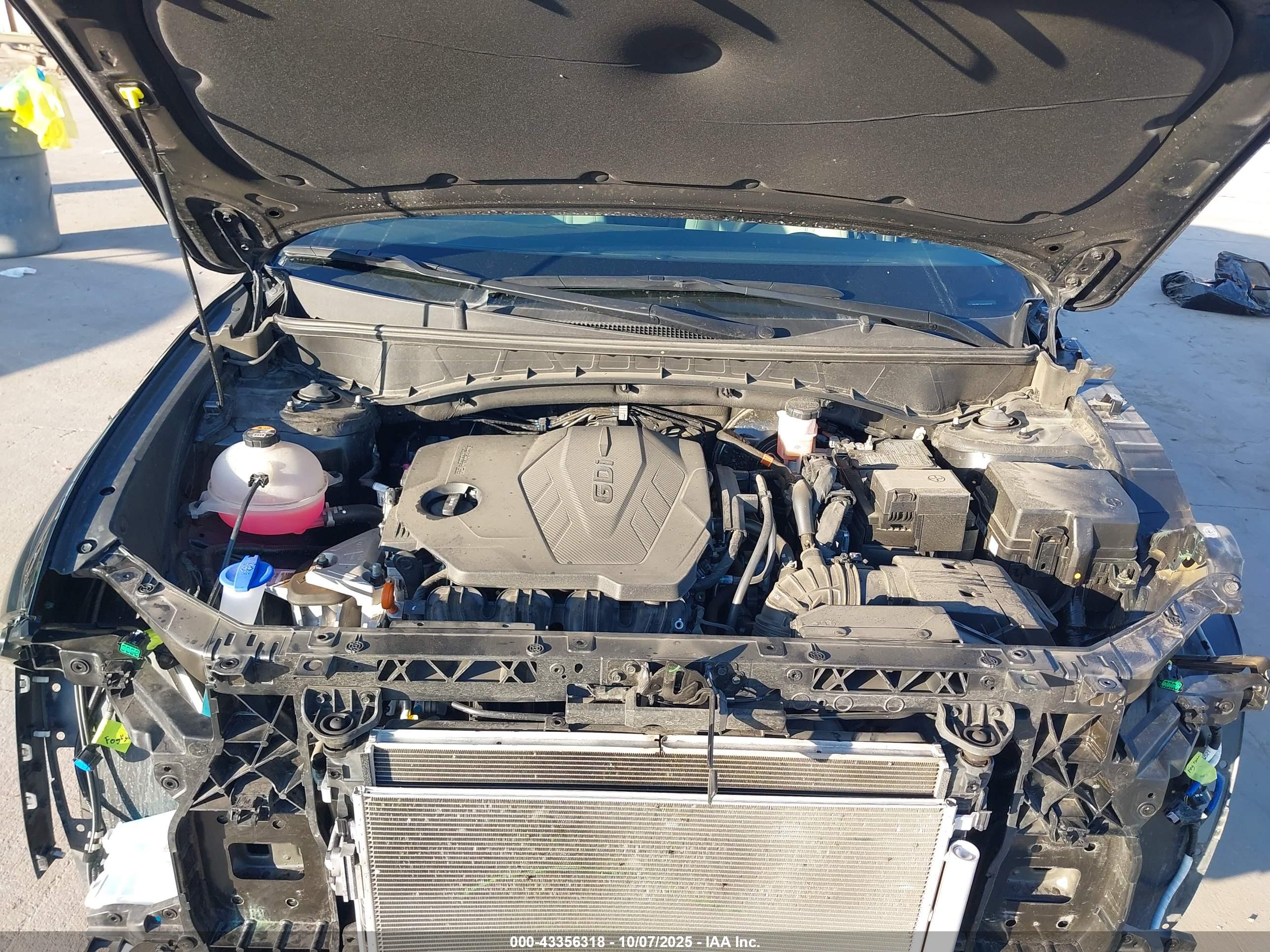 HYUNDAI TUCSON image 10