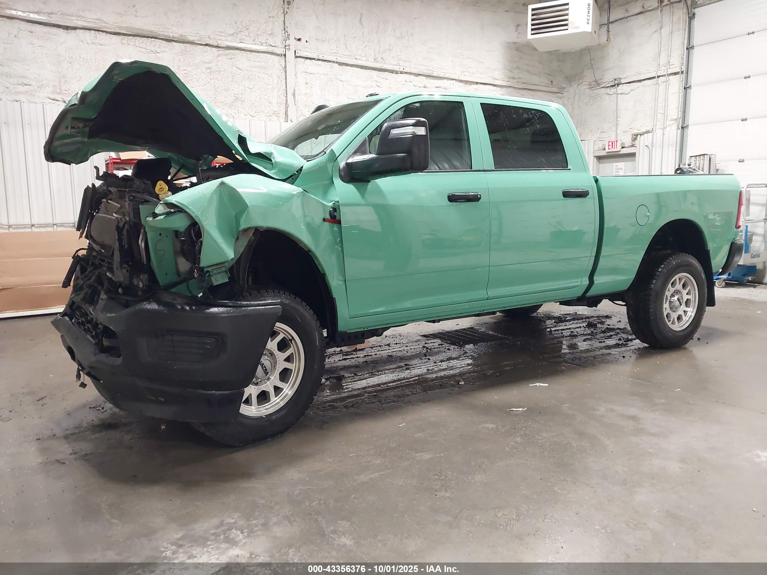 RAM 2500 image 2