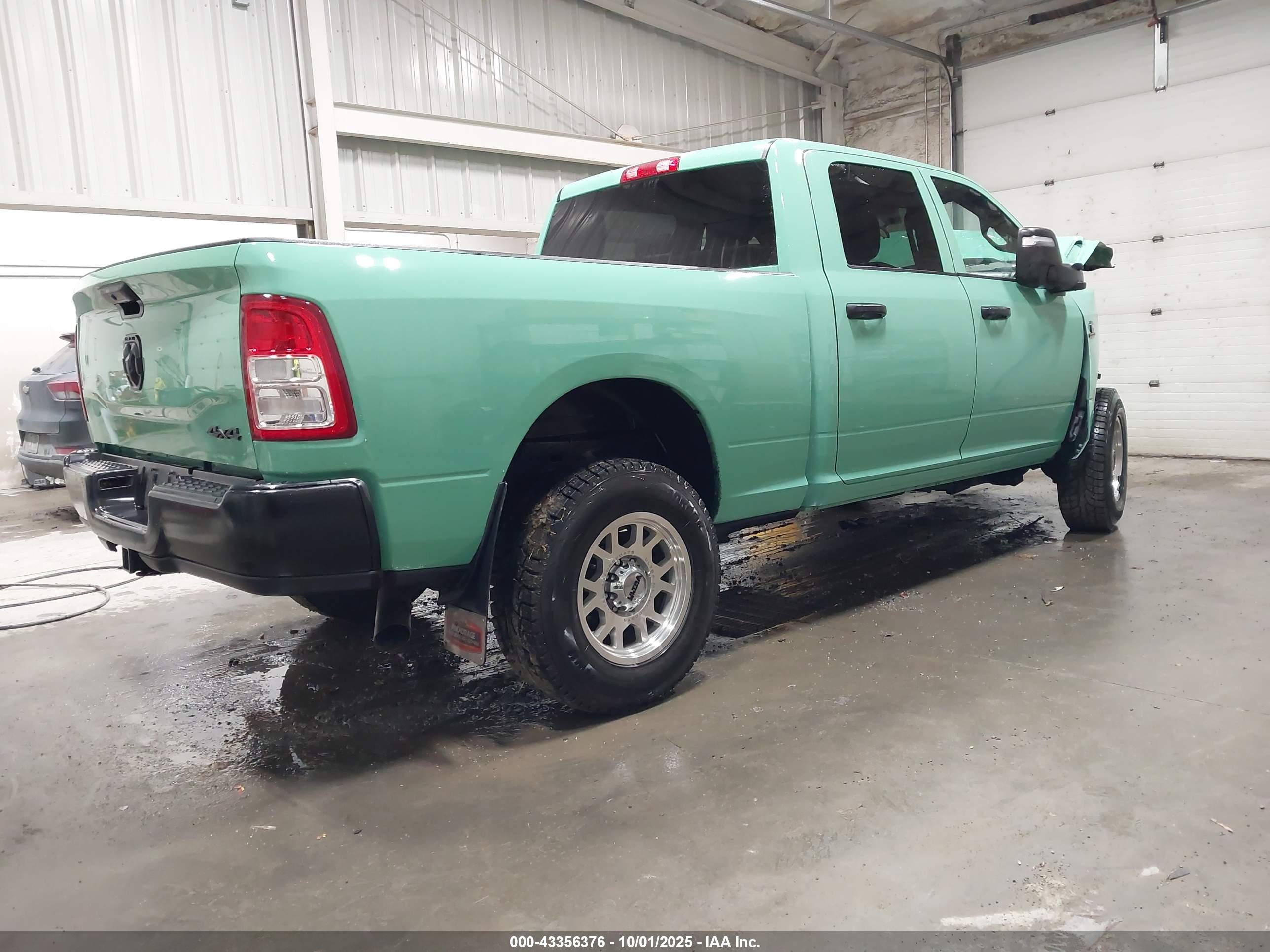 RAM 2500 image 4