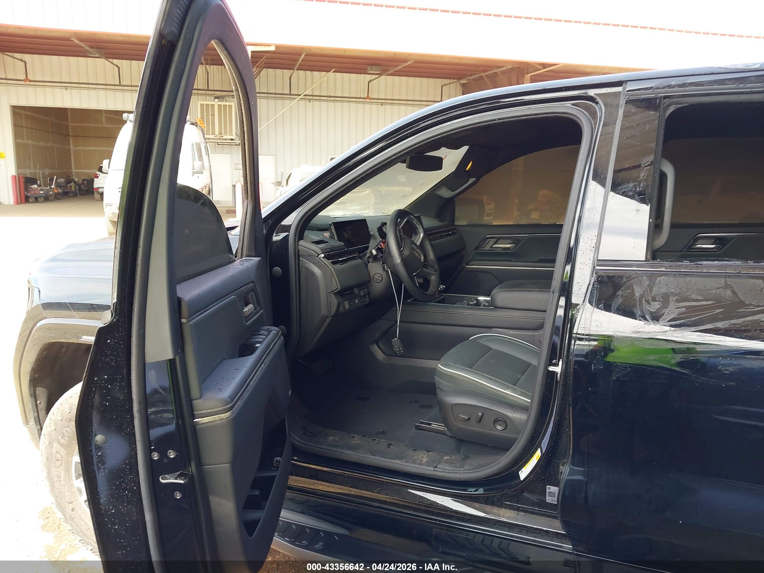 GMC SIERRA image 5