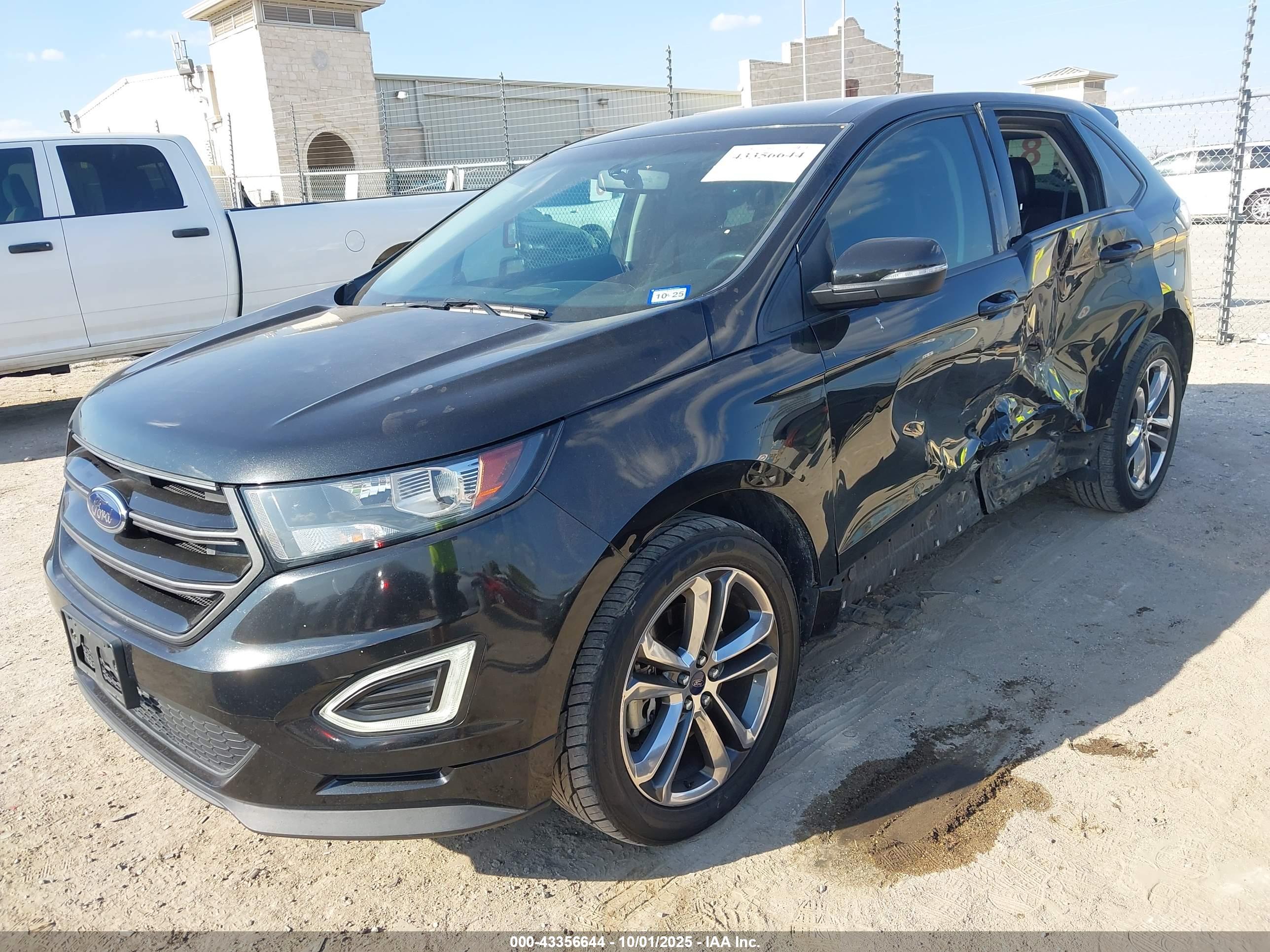 FORD EDGE image 2