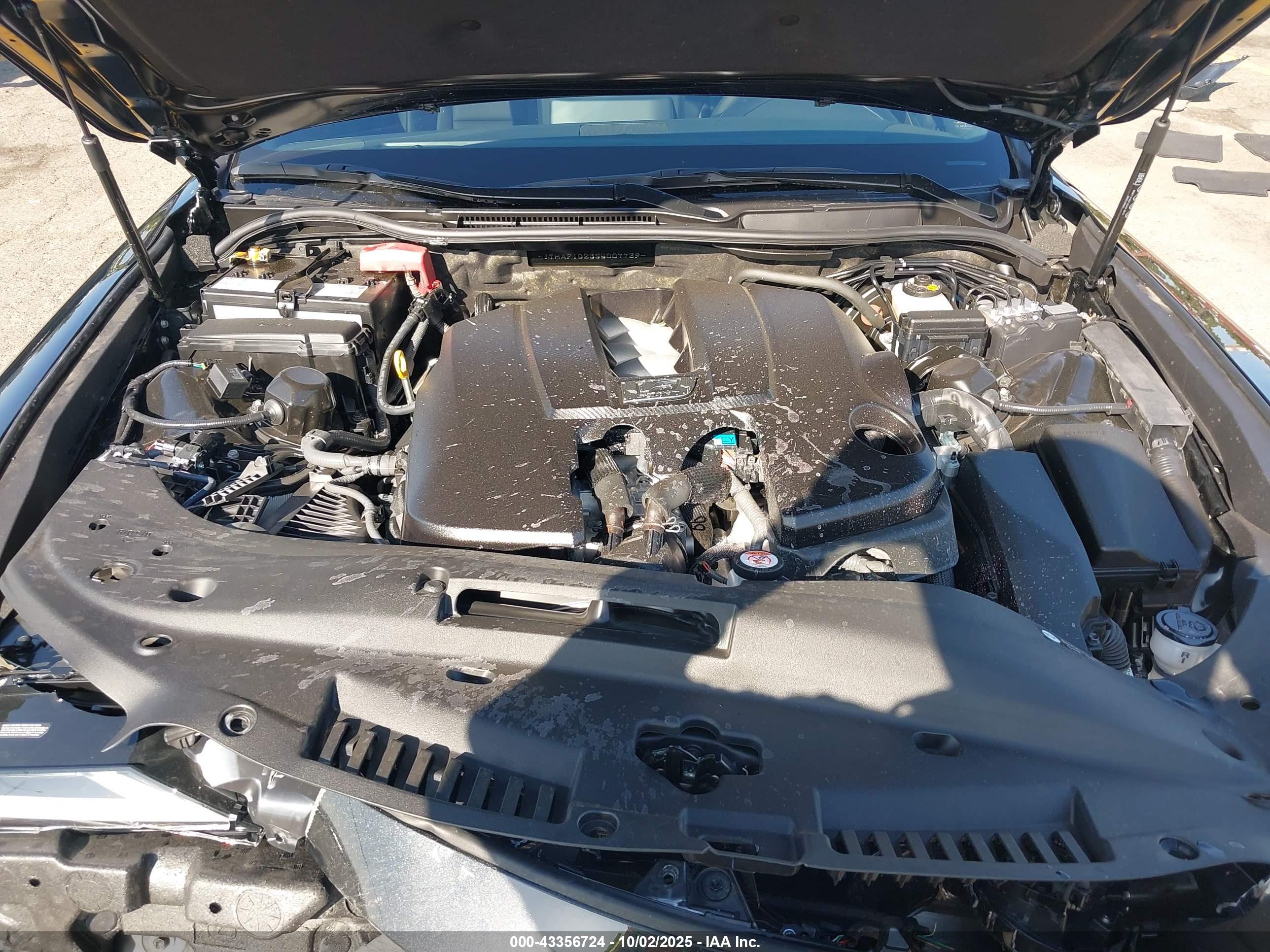 LEXUS IS image 10