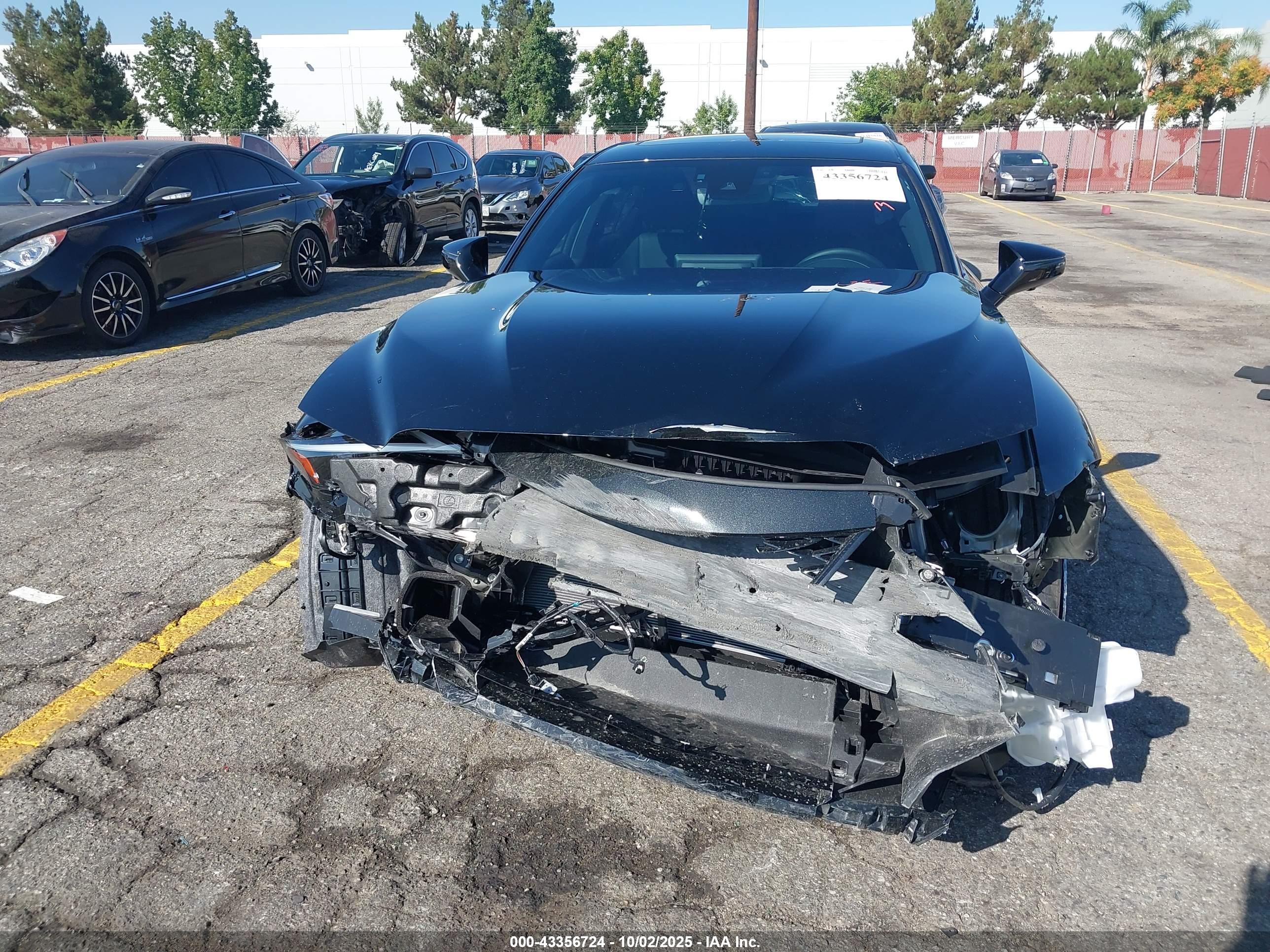 LEXUS IS image 6