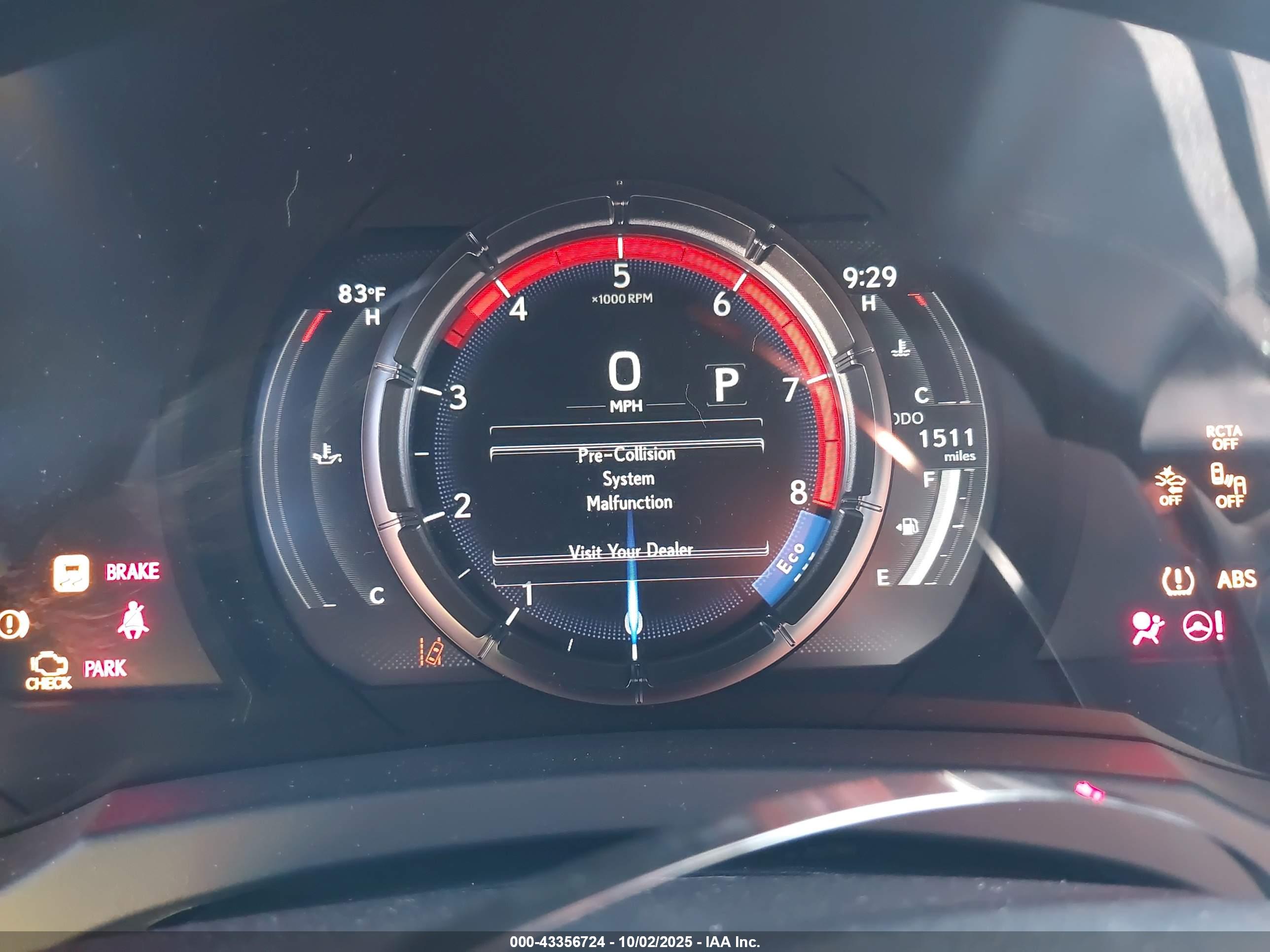 LEXUS IS image 7